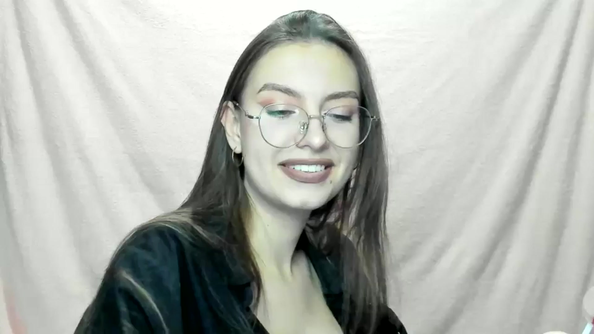 Gallery image thumbnail from StasyaSoul's myfreecams stream on, 12/28/2024, 12:26 image 12 of 20