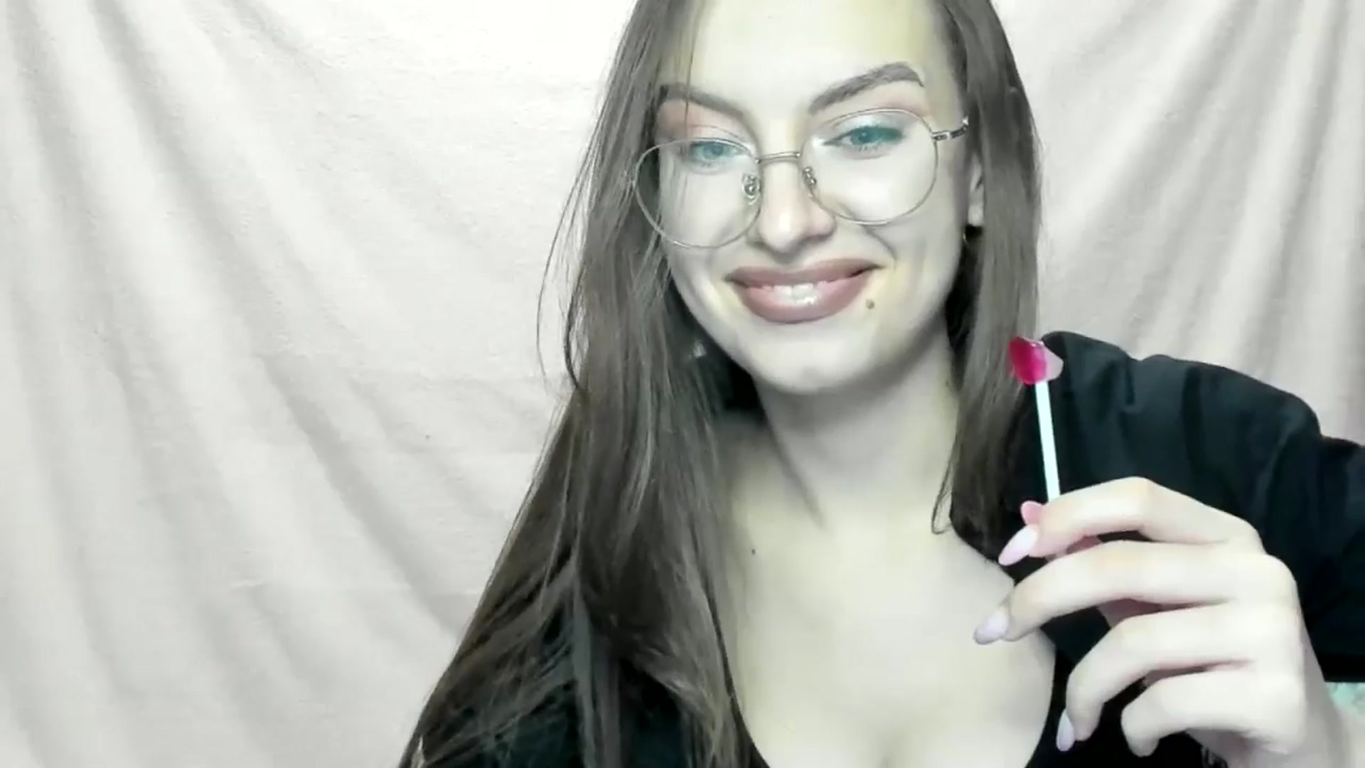 Gallery image thumbnail from StasyaSoul's myfreecams stream on, 12/28/2024, 12:53 image 18 of 20
