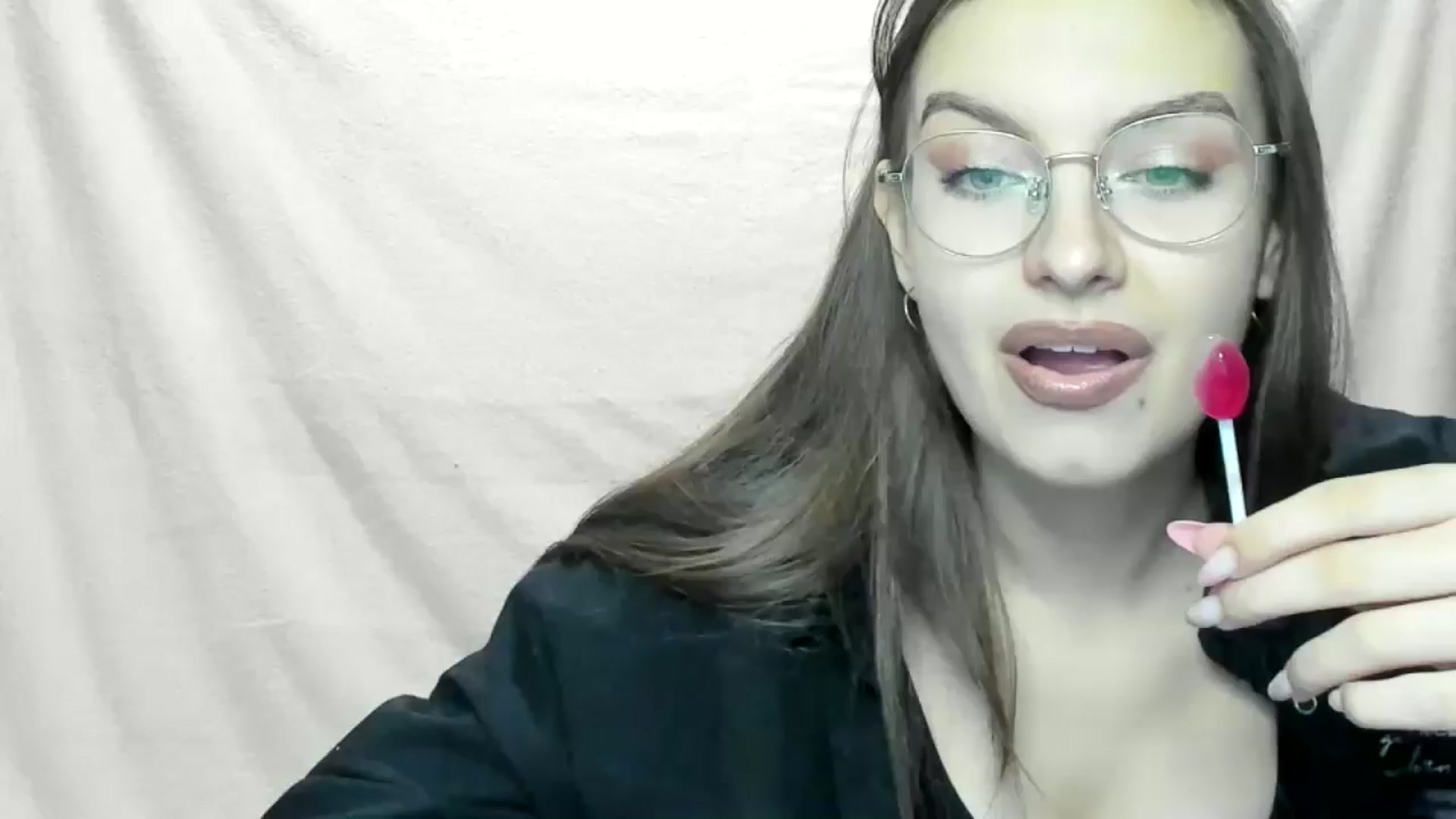 Gallery image thumbnail from StasyaSoul's myfreecams stream on, 12/28/2024, 12:53 image 14 of 20