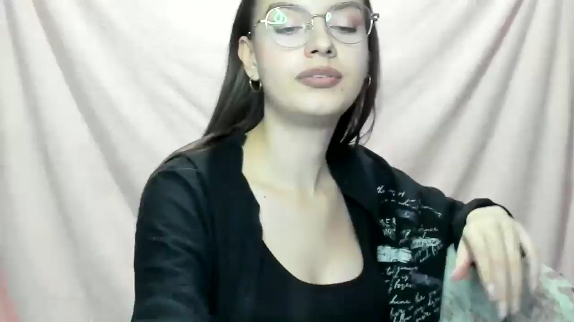 Gallery image thumbnail from StasyaSoul's myfreecams stream on, 12/28/2024, 14:22 image 7 of 20
