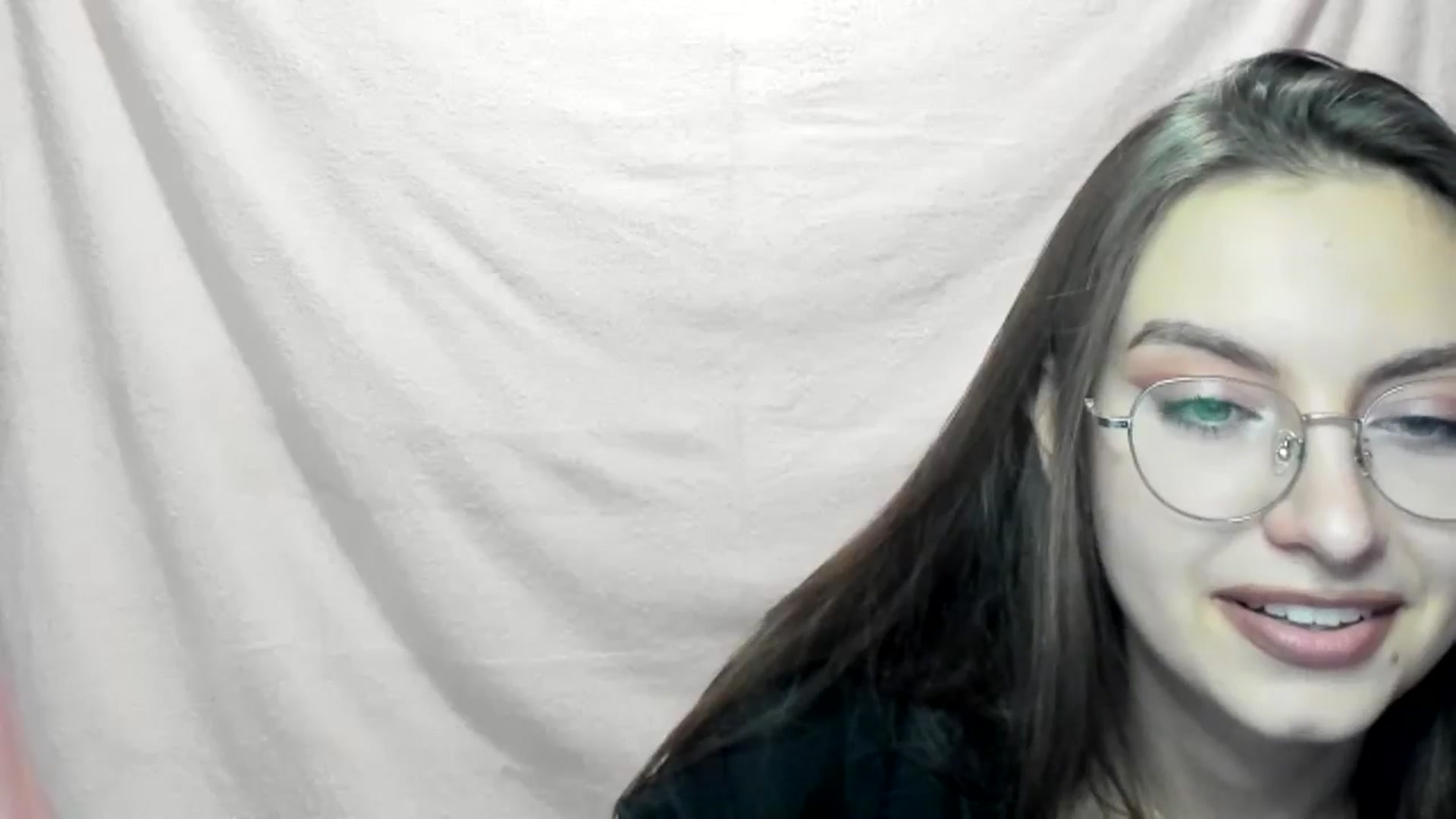 Gallery image thumbnail from StasyaSoul's myfreecams stream on, 12/28/2024, 14:22 image 15 of 20