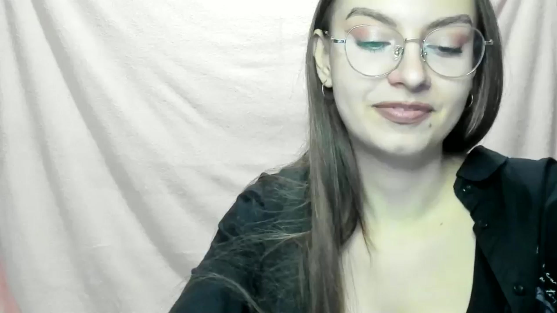 Gallery image thumbnail from StasyaSoul's myfreecams stream on, 12/28/2024, 14:22 image 4 of 20
