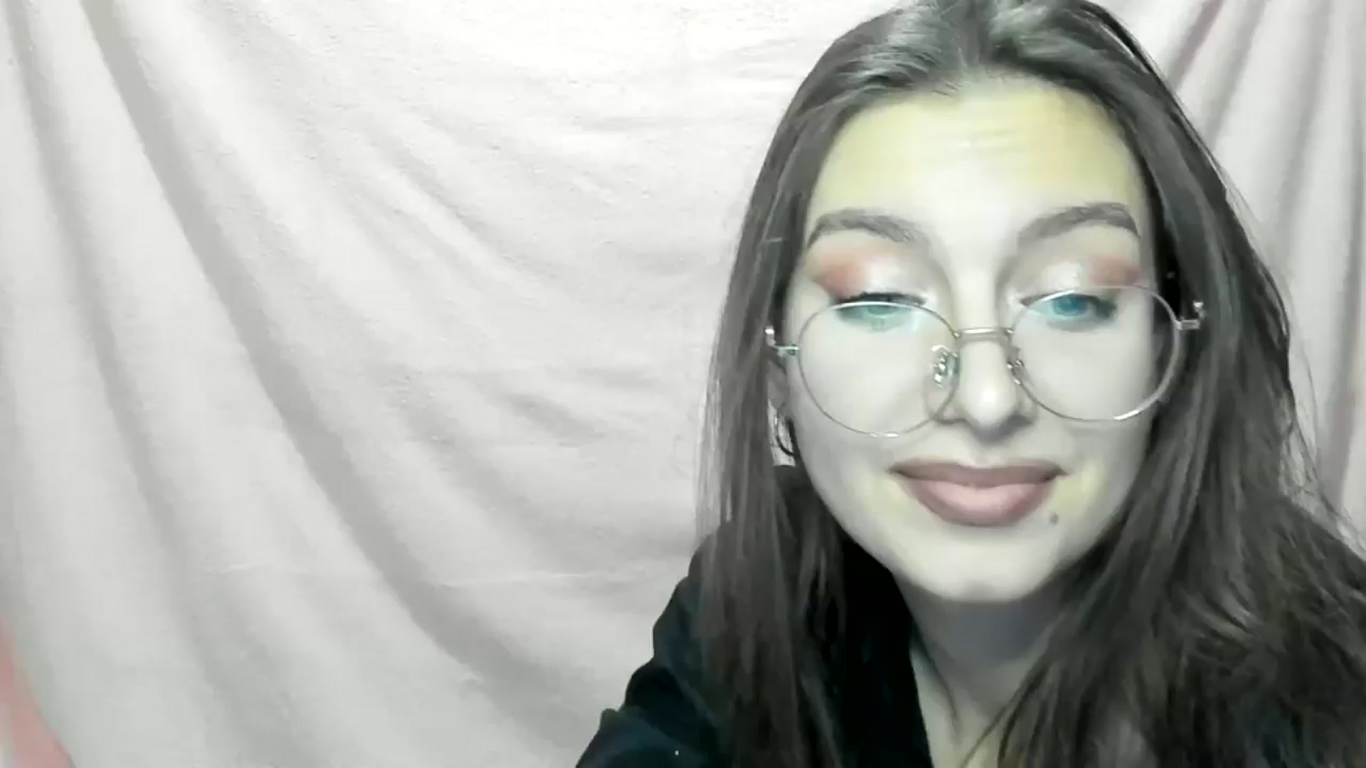 Gallery image thumbnail from StasyaSoul's myfreecams stream on, 12/28/2024, 15:09 image 15 of 20