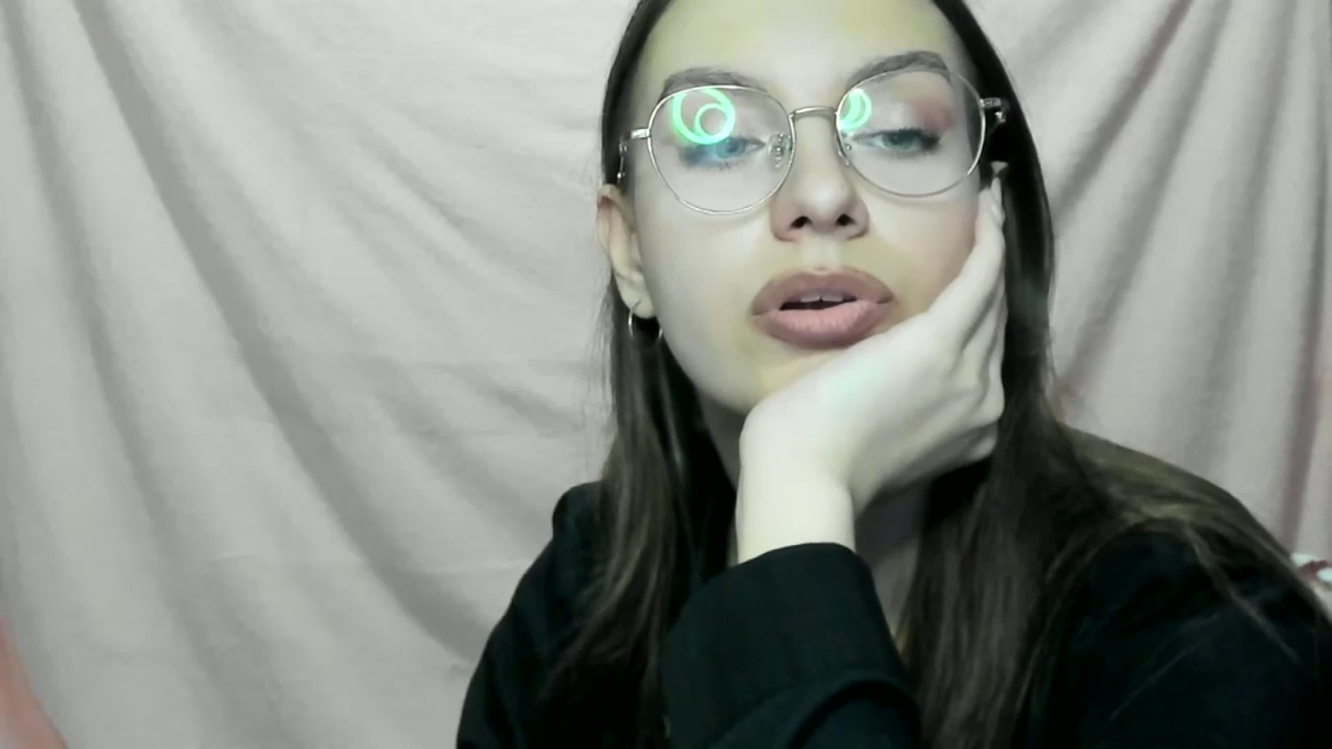 Gallery image thumbnail from StasyaSoul's myfreecams stream on, 12/28/2024, 15:09 image 16 of 20