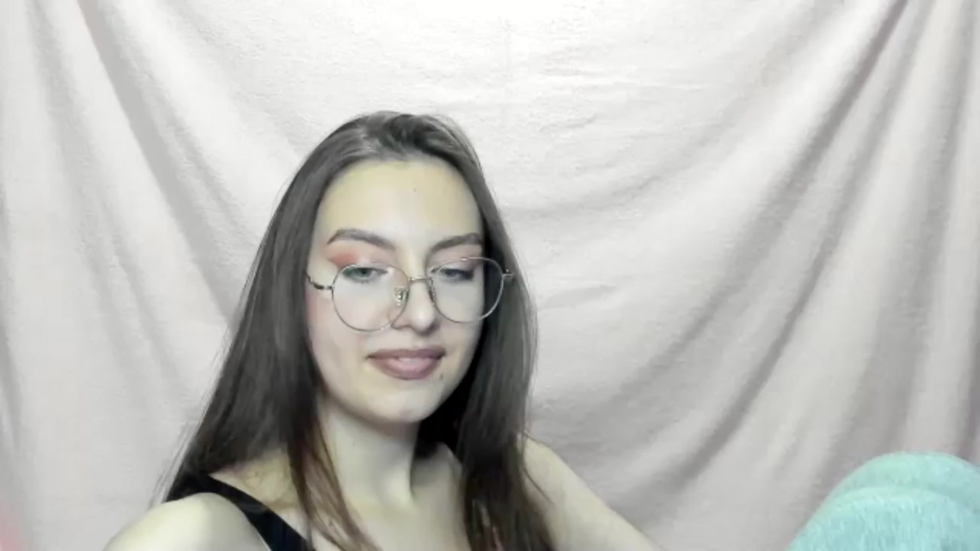 Gallery image thumbnail from StasyaSoul's myfreecams stream on, 12/28/2024, 16:01 image 8 of 20