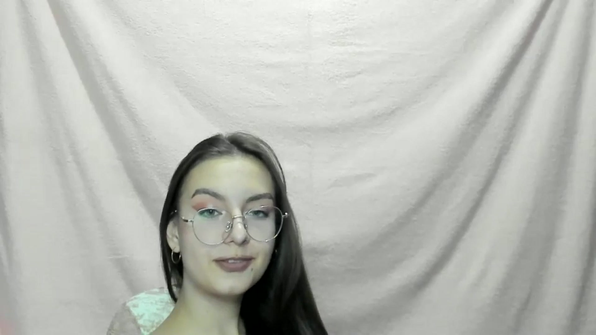 Gallery image thumbnail from StasyaSoul's myfreecams stream on, 12/28/2024, 16:01 image 15 of 20