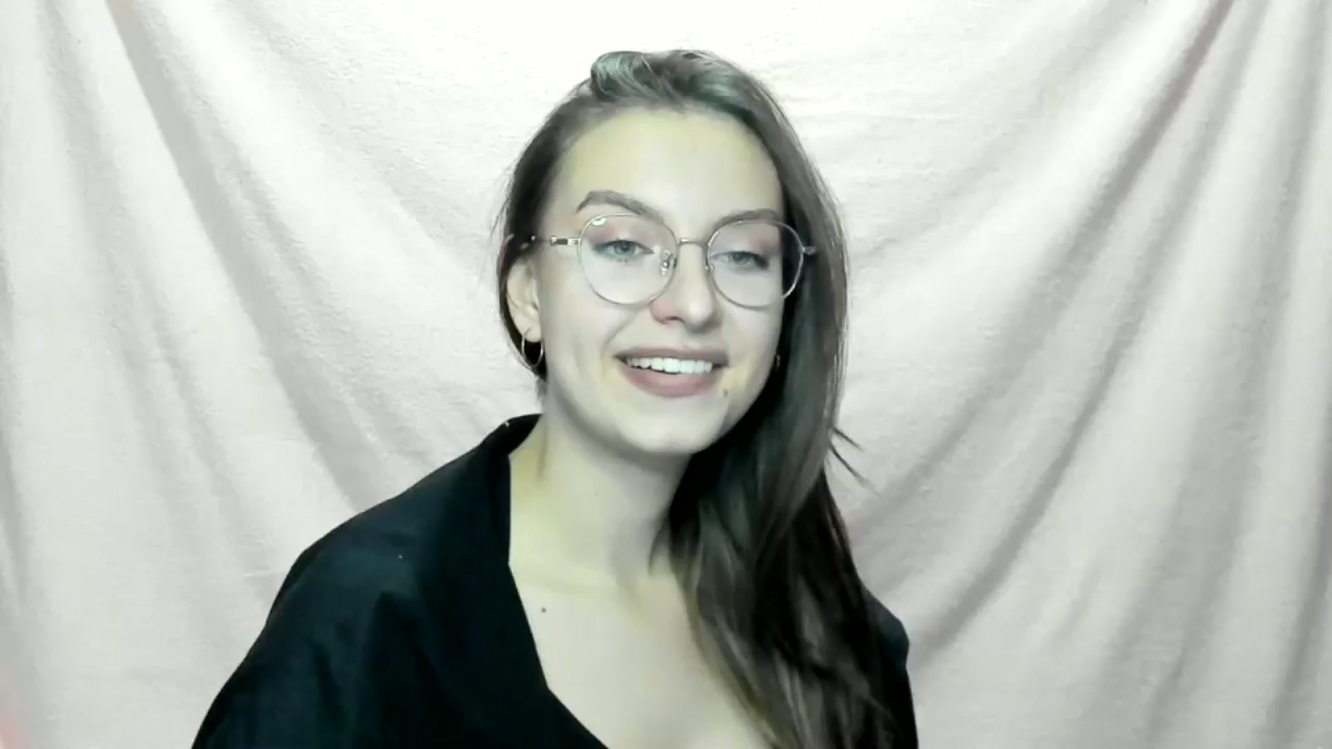 Gallery image thumbnail from StasyaSoul's myfreecams stream on, 12/28/2024, 16:01 image 1 of 20