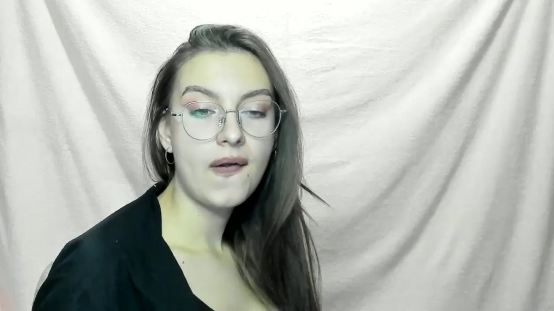 Gallery image thumbnail from StasyaSoul's myfreecams stream on, 12/28/2024, 16:01 image 6 of 20