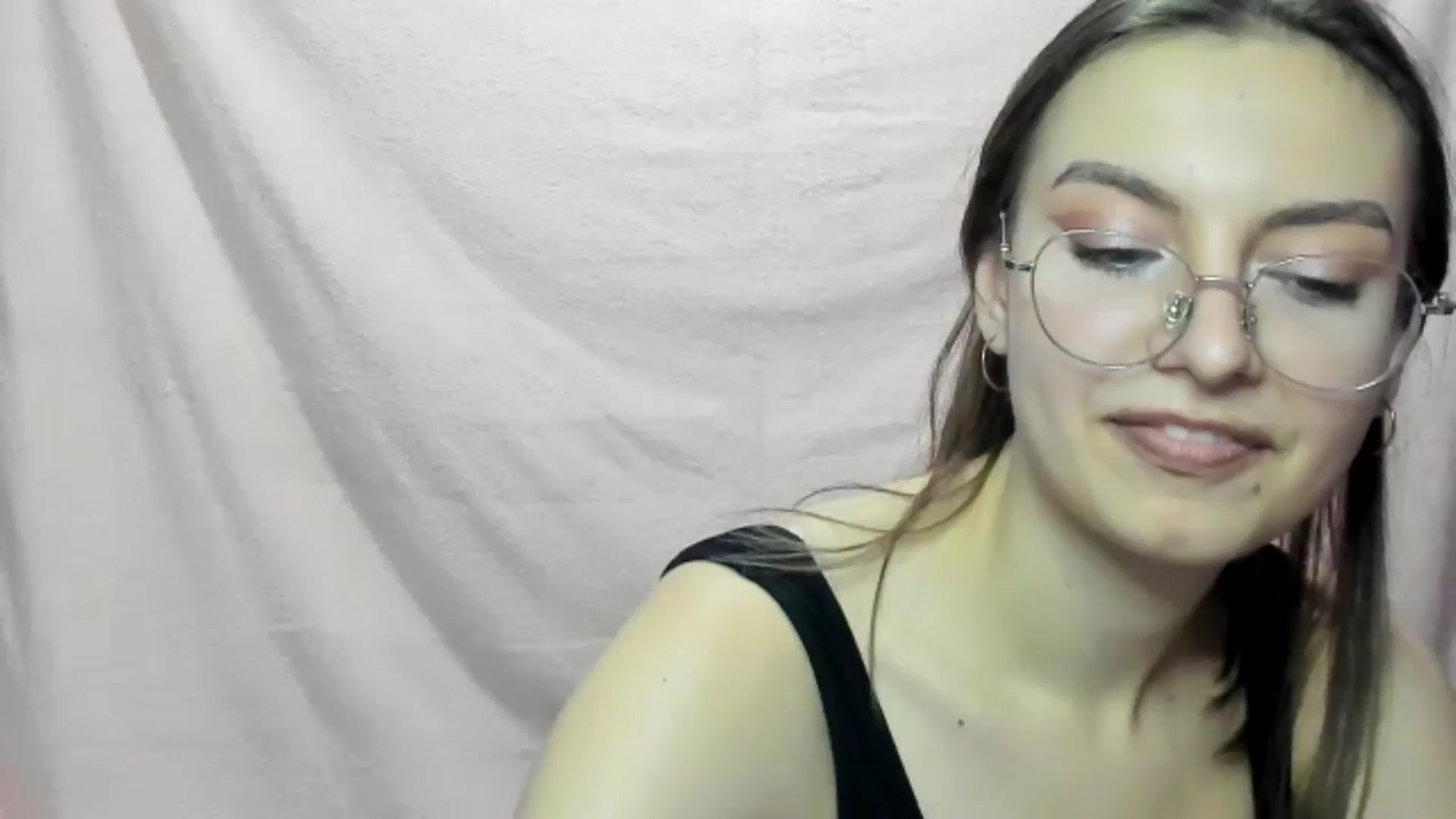 Gallery image thumbnail from StasyaSoul's myfreecams stream on, 12/28/2024, 16:18 image 10 of 20