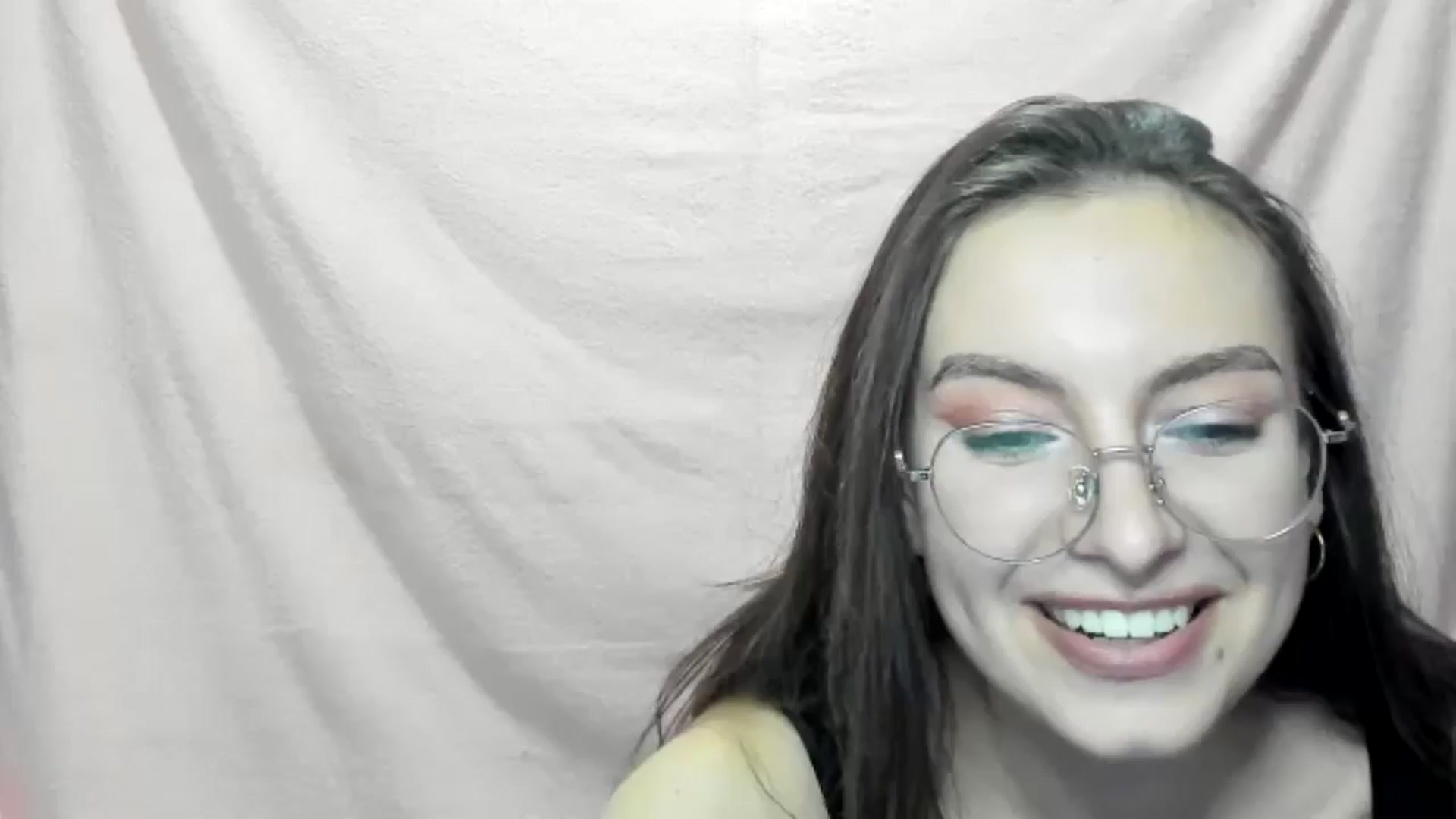 Gallery image thumbnail from StasyaSoul's myfreecams stream on, 12/28/2024, 16:18 image 3 of 20