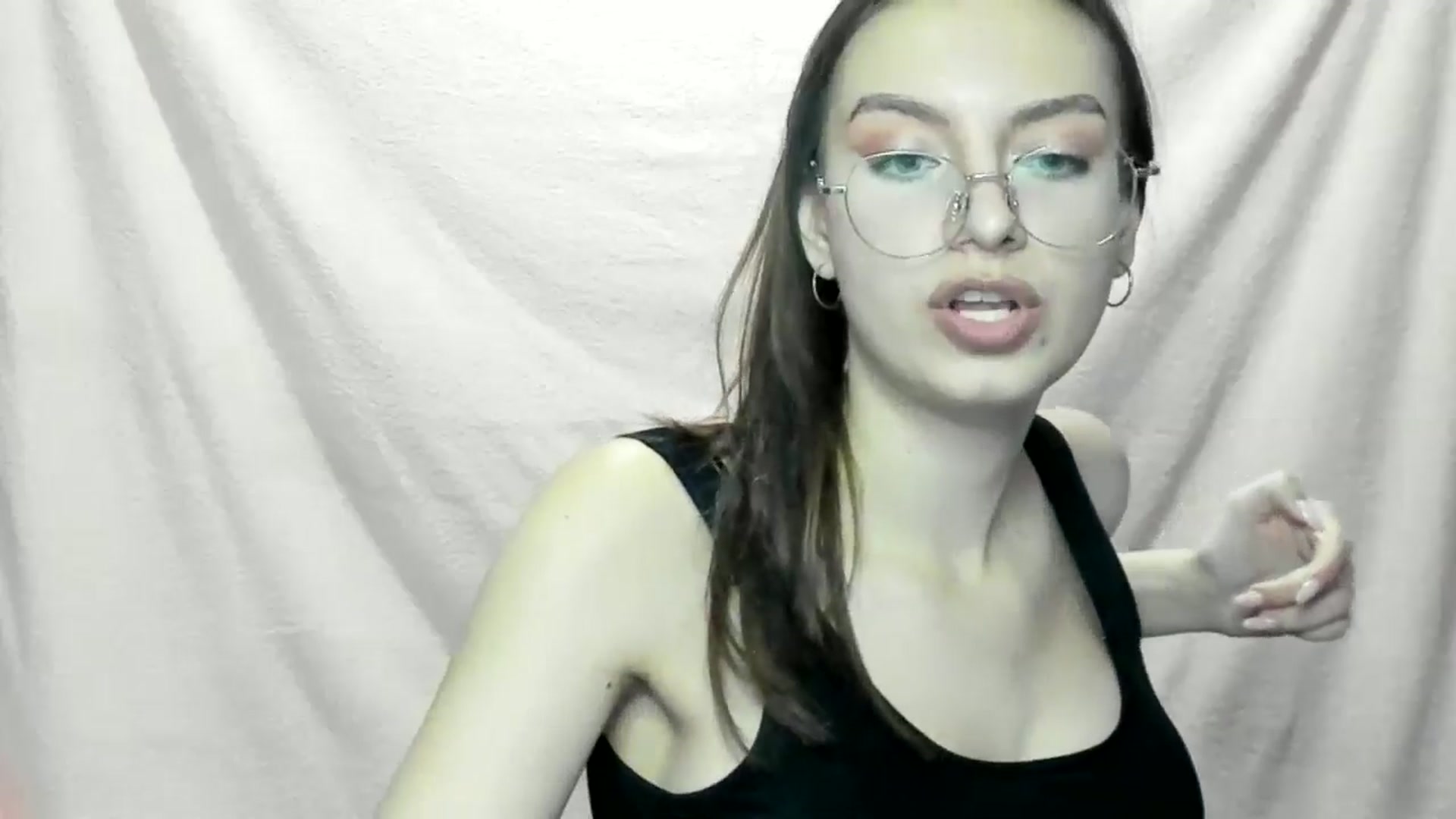 Gallery image thumbnail from StasyaSoul's myfreecams stream on, 12/28/2024, 16:18 image 12 of 20