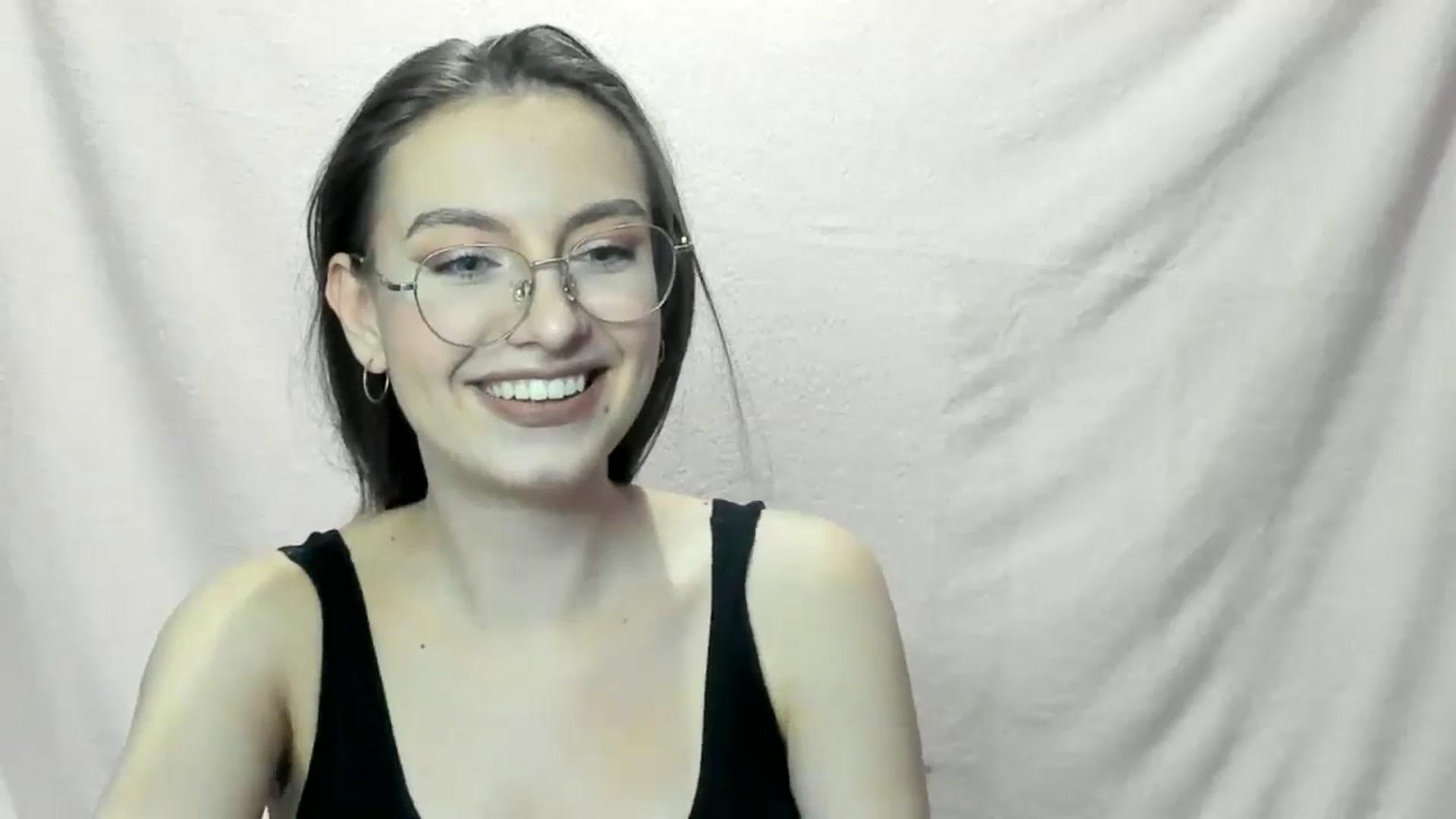 Gallery image thumbnail from StasyaSoul's myfreecams stream on, 12/29/2024, 13:15 image 13 of 20