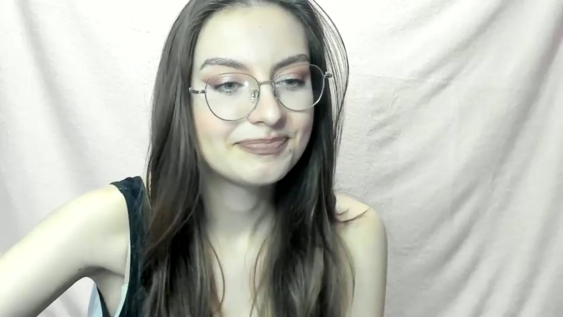 Gallery image thumbnail from StasyaSoul's myfreecams stream on, 12/29/2024, 13:15 image 17 of 20
