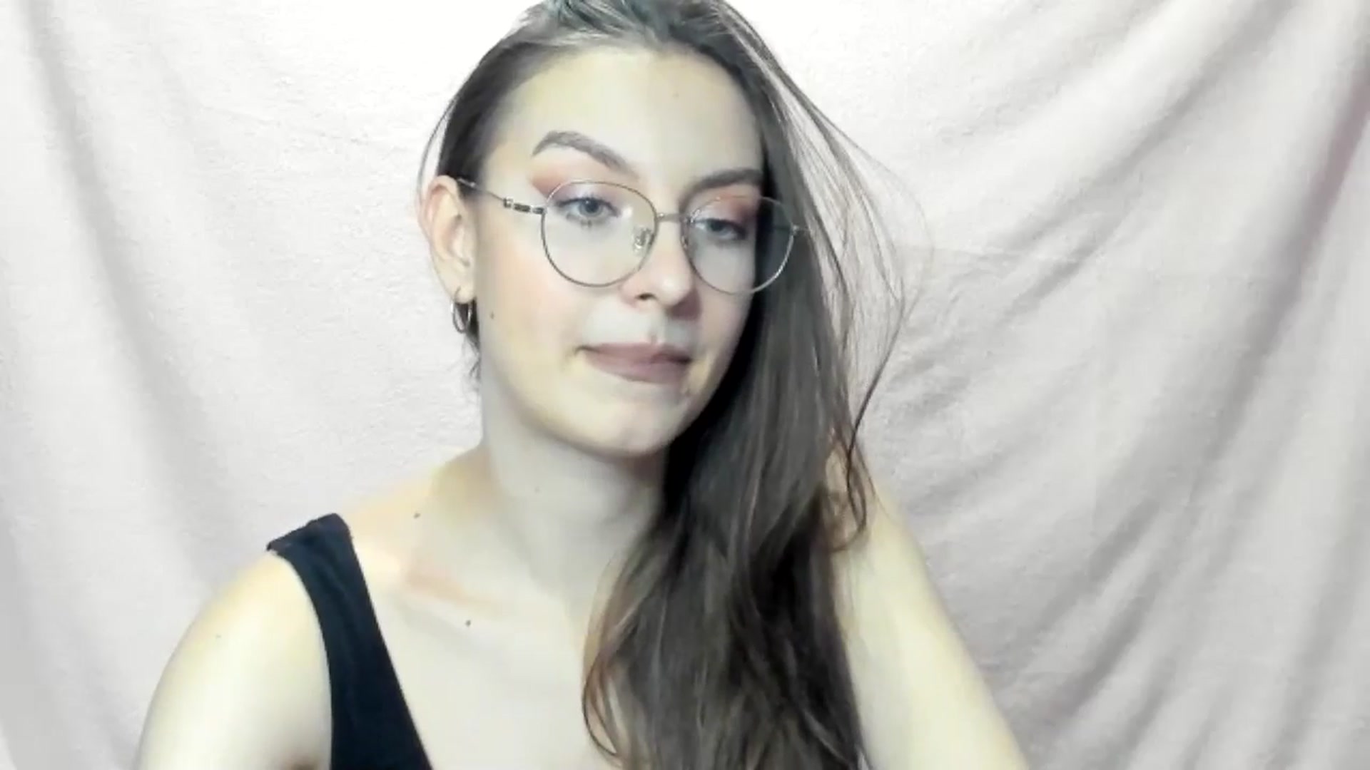 Gallery image thumbnail from StasyaSoul's myfreecams stream on, 12/29/2024, 13:15 image 4 of 20