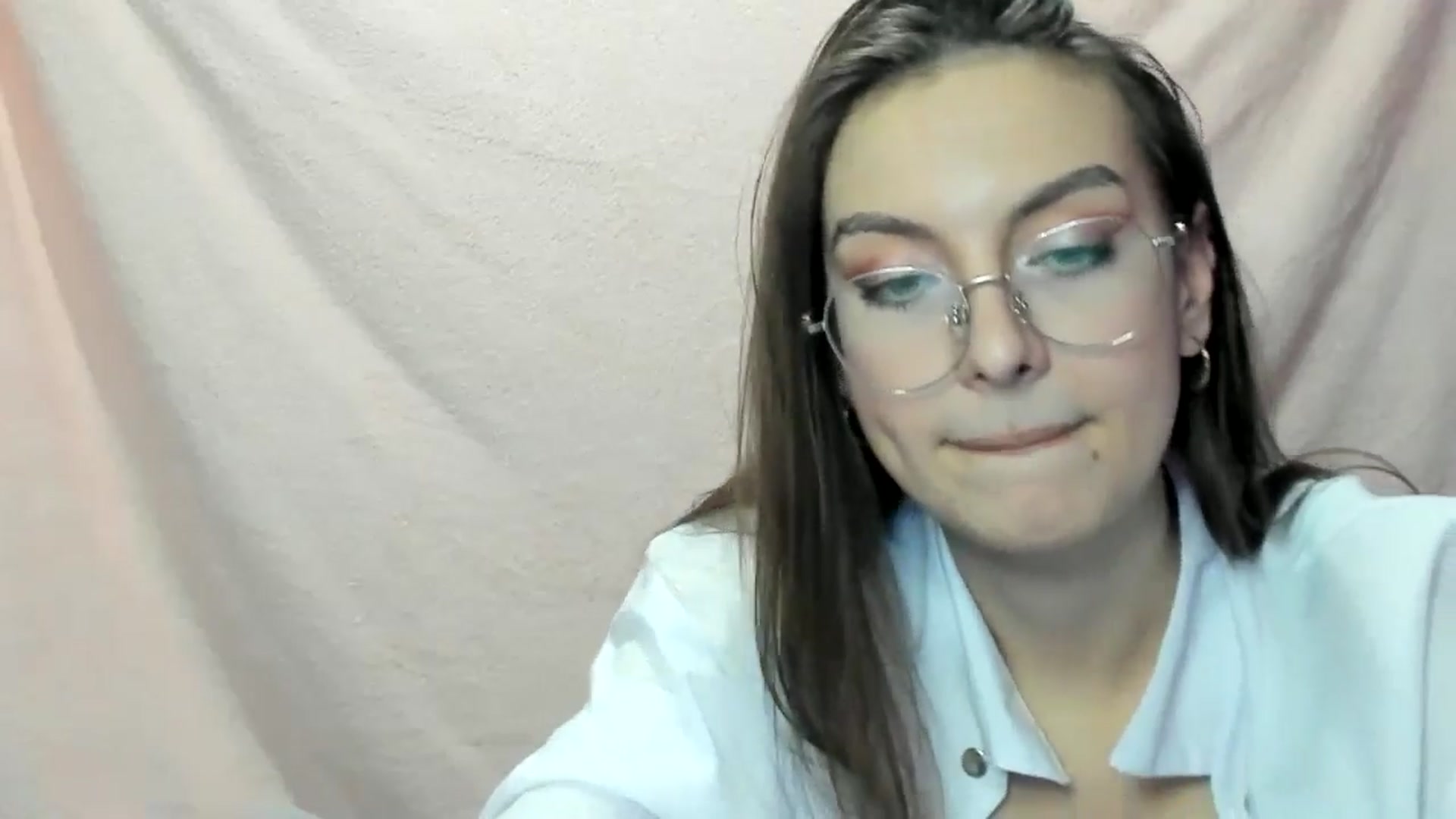 Gallery image thumbnail from StasyaSoul's myfreecams stream on, 12/29/2024, 16:07 image 16 of 20