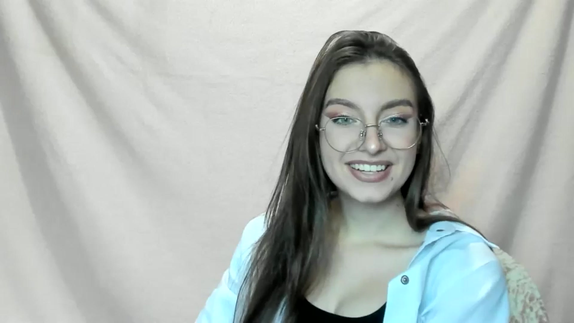 Gallery image thumbnail from StasyaSoul's myfreecams stream on, 12/31/2024, 12:17 image 2 of 20