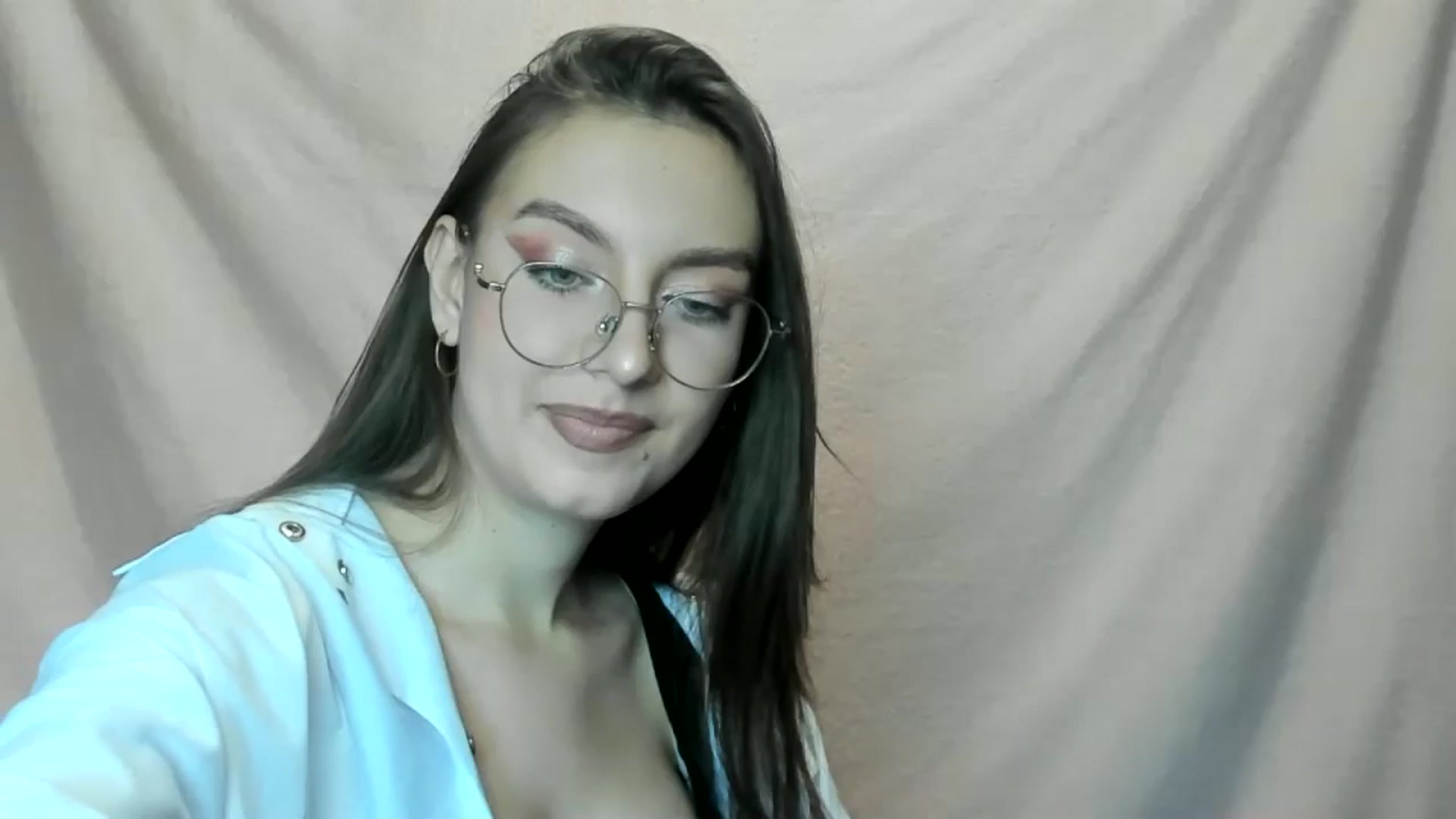 Gallery image thumbnail from StasyaSoul's myfreecams stream on, 12/31/2024, 12:17 image 15 of 20