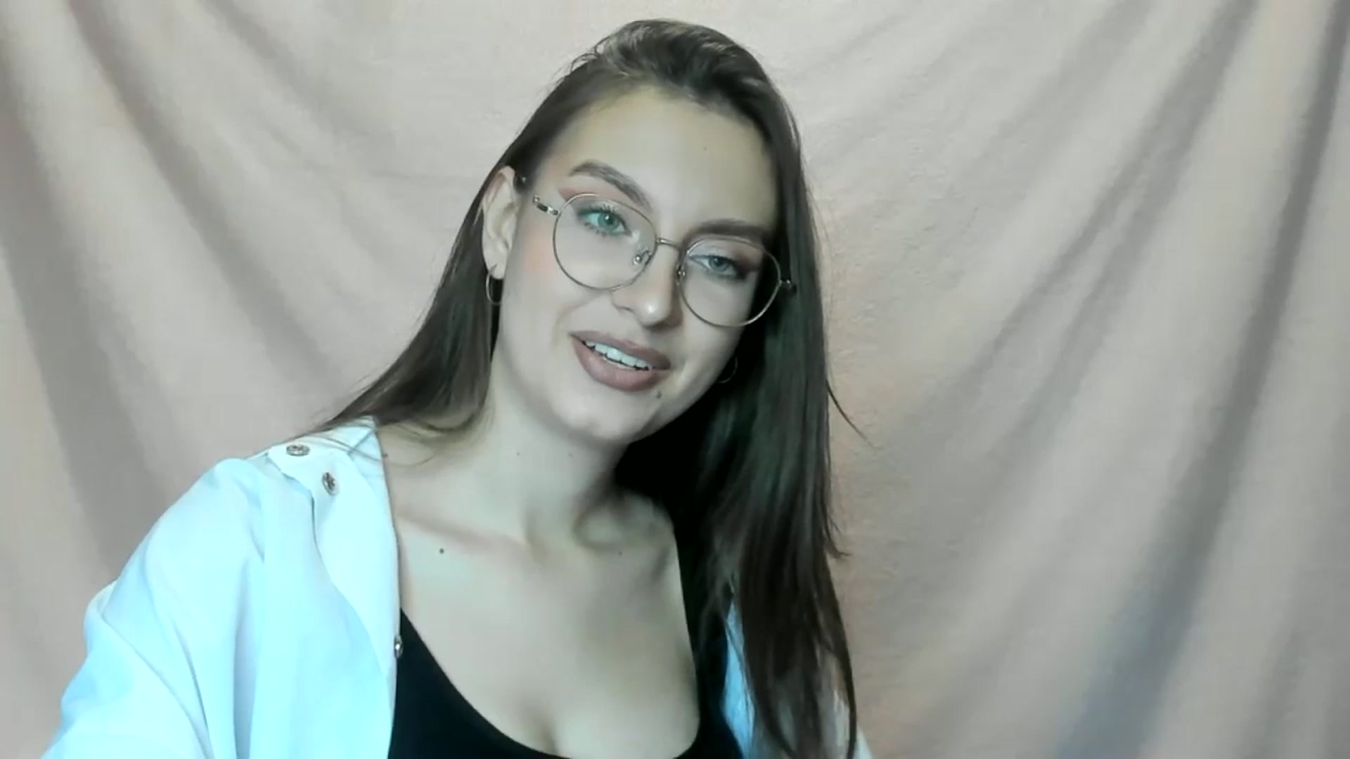 Gallery image thumbnail from StasyaSoul's myfreecams stream on, 12/31/2024, 12:17 image 16 of 20