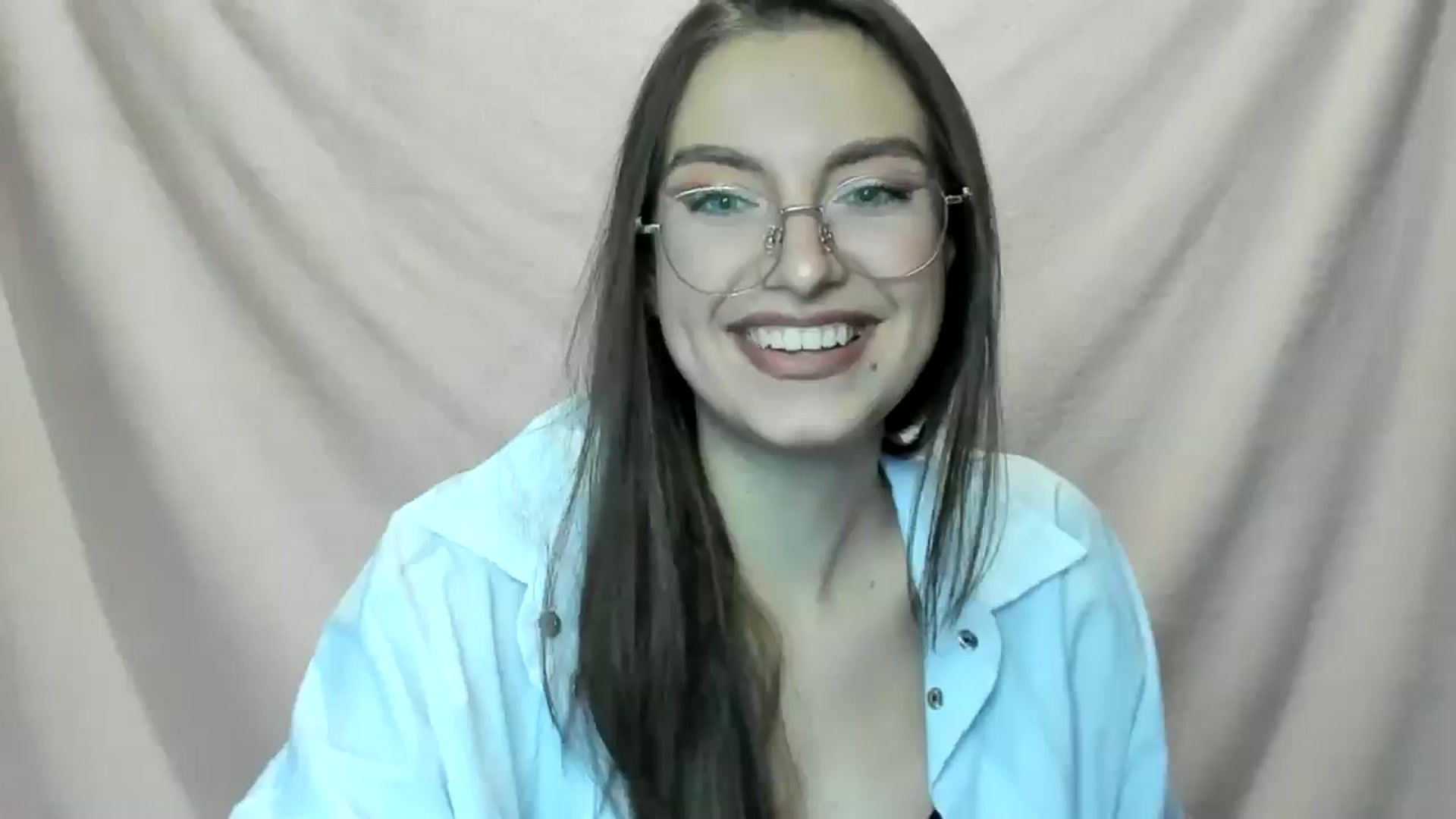 Gallery image thumbnail from StasyaSoul's myfreecams stream on, 12/31/2024, 13:17 image 18 of 20