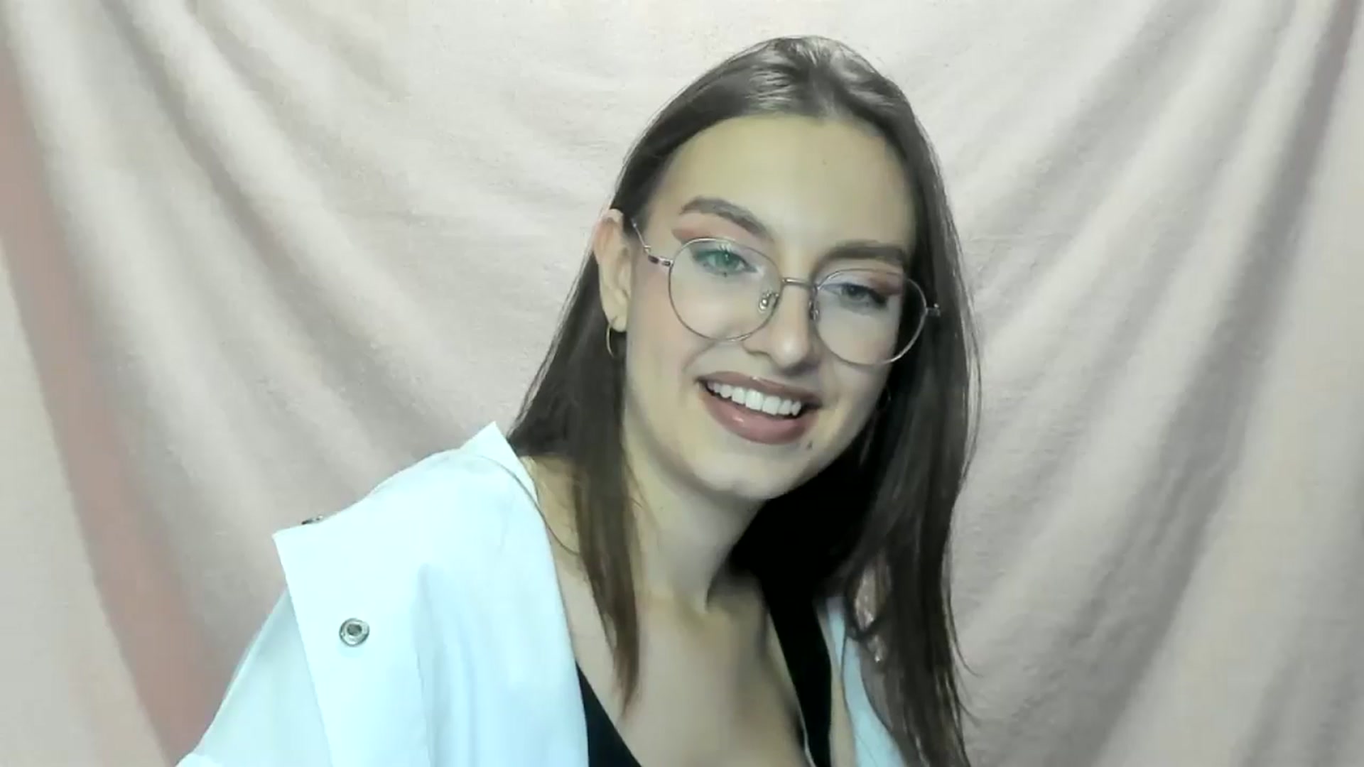 Gallery image thumbnail from StasyaSoul's myfreecams stream on, 12/31/2024, 14:49 image 11 of 20