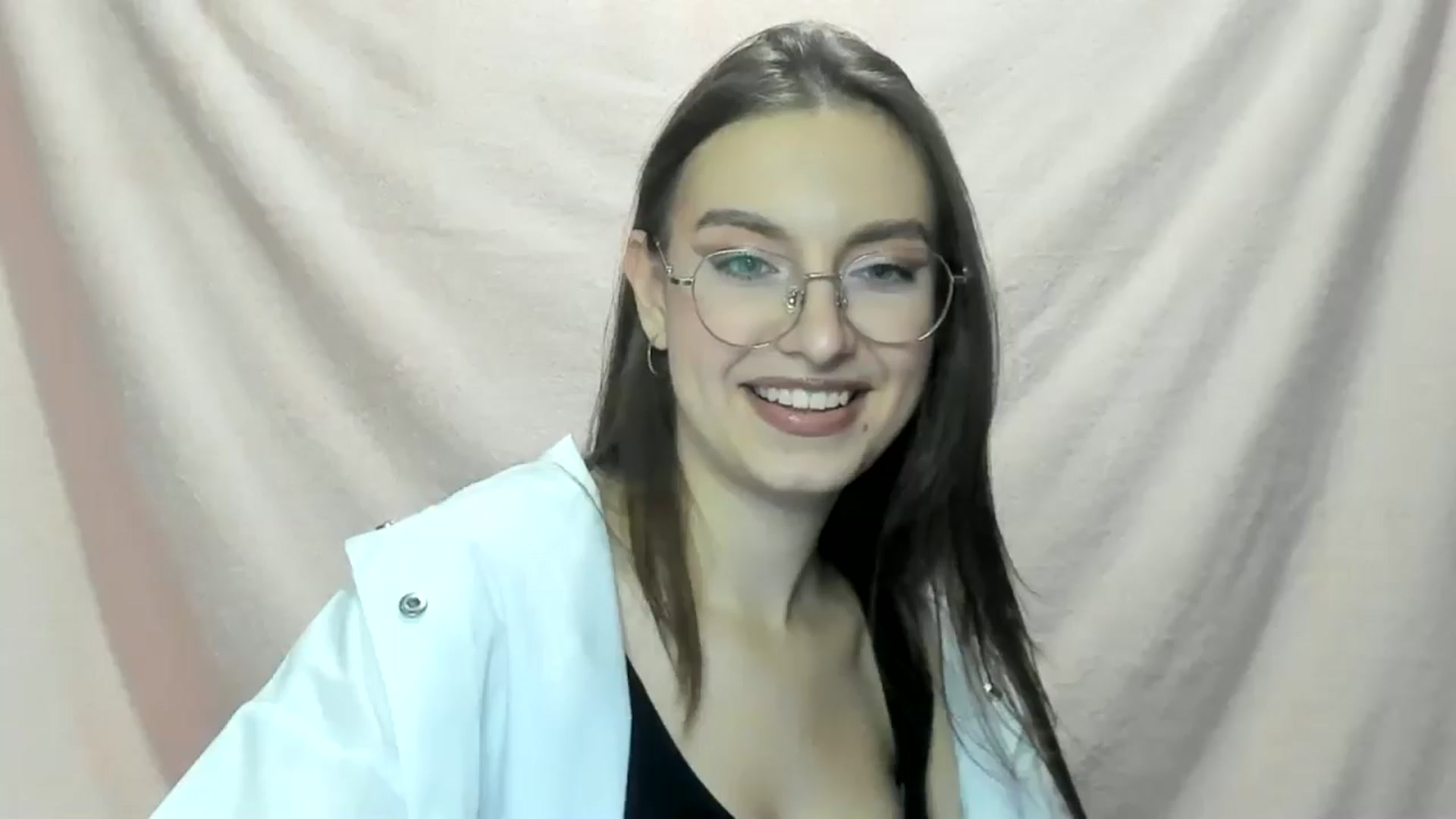 Gallery image thumbnail from StasyaSoul's myfreecams stream on, 12/31/2024, 14:49 image 9 of 20