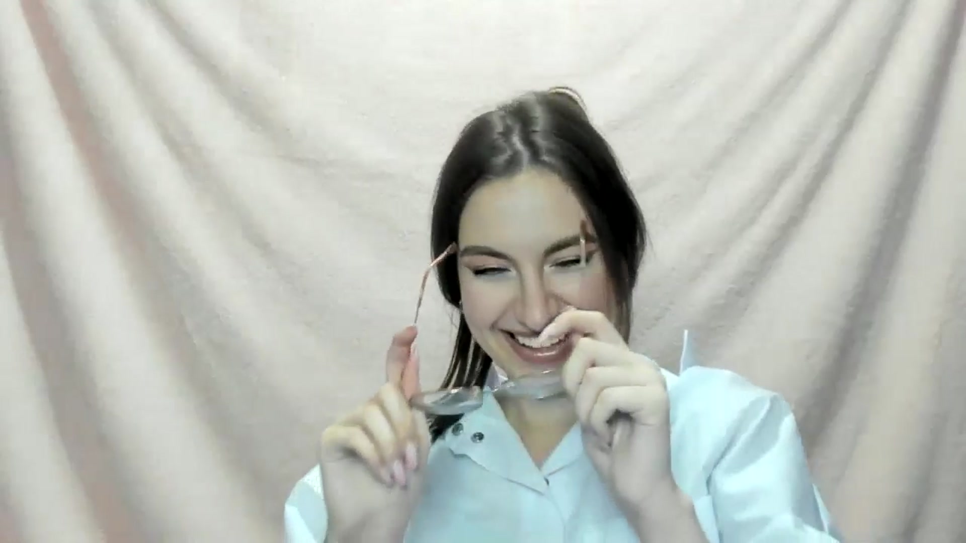Gallery image thumbnail from StasyaSoul's myfreecams stream on, 12/31/2024, 15:43 image 14 of 20
