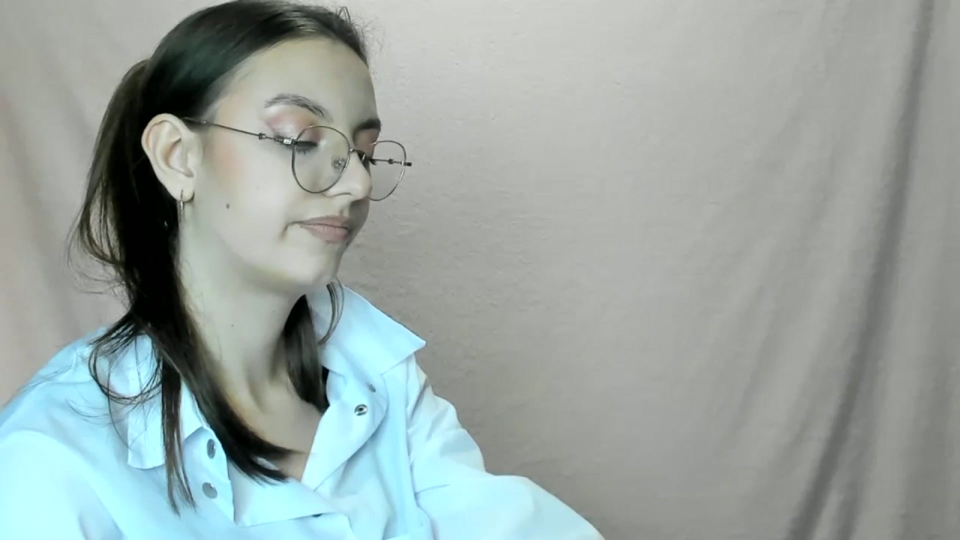 Gallery image thumbnail from StasyaSoul's myfreecams stream on, 01/02/2025, 13:08 image 16 of 20