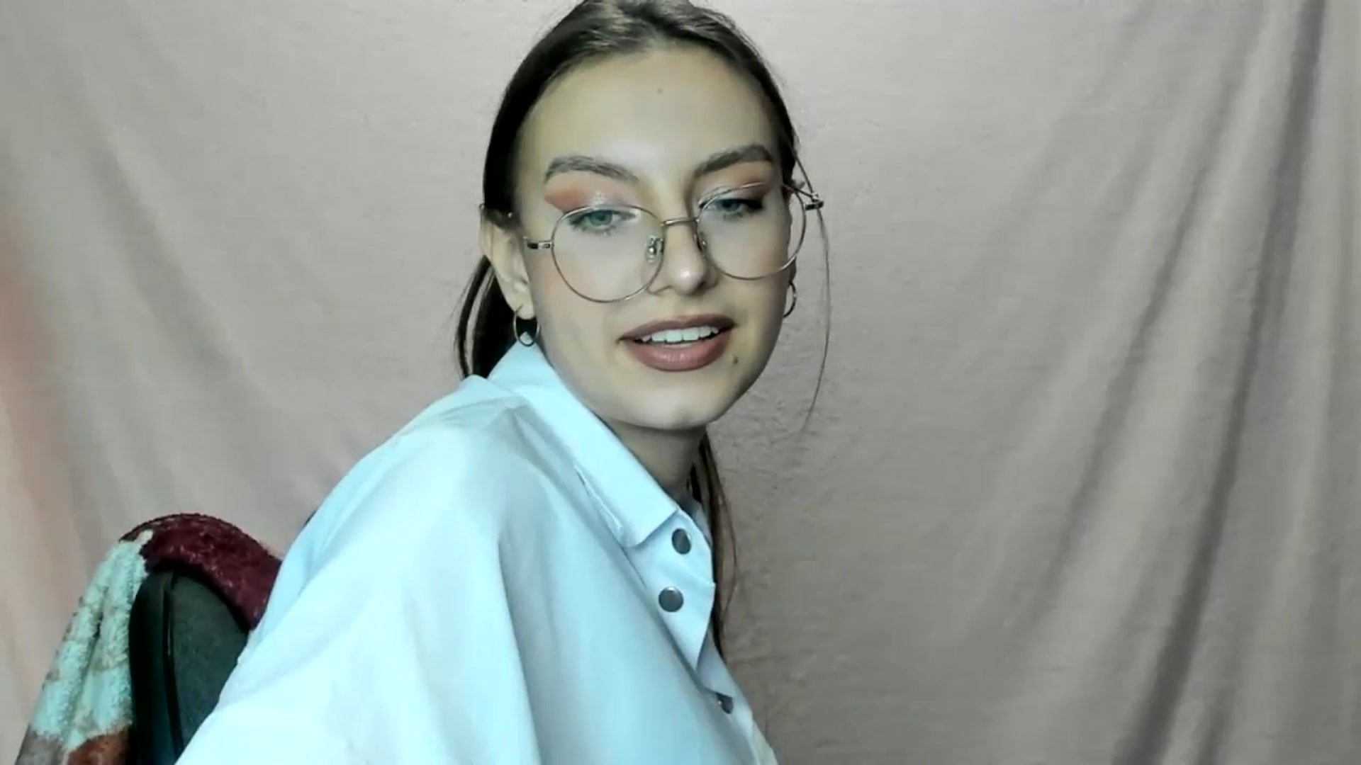 Gallery image thumbnail from StasyaSoul's myfreecams stream on, 01/02/2025, 14:19 image 4 of 20