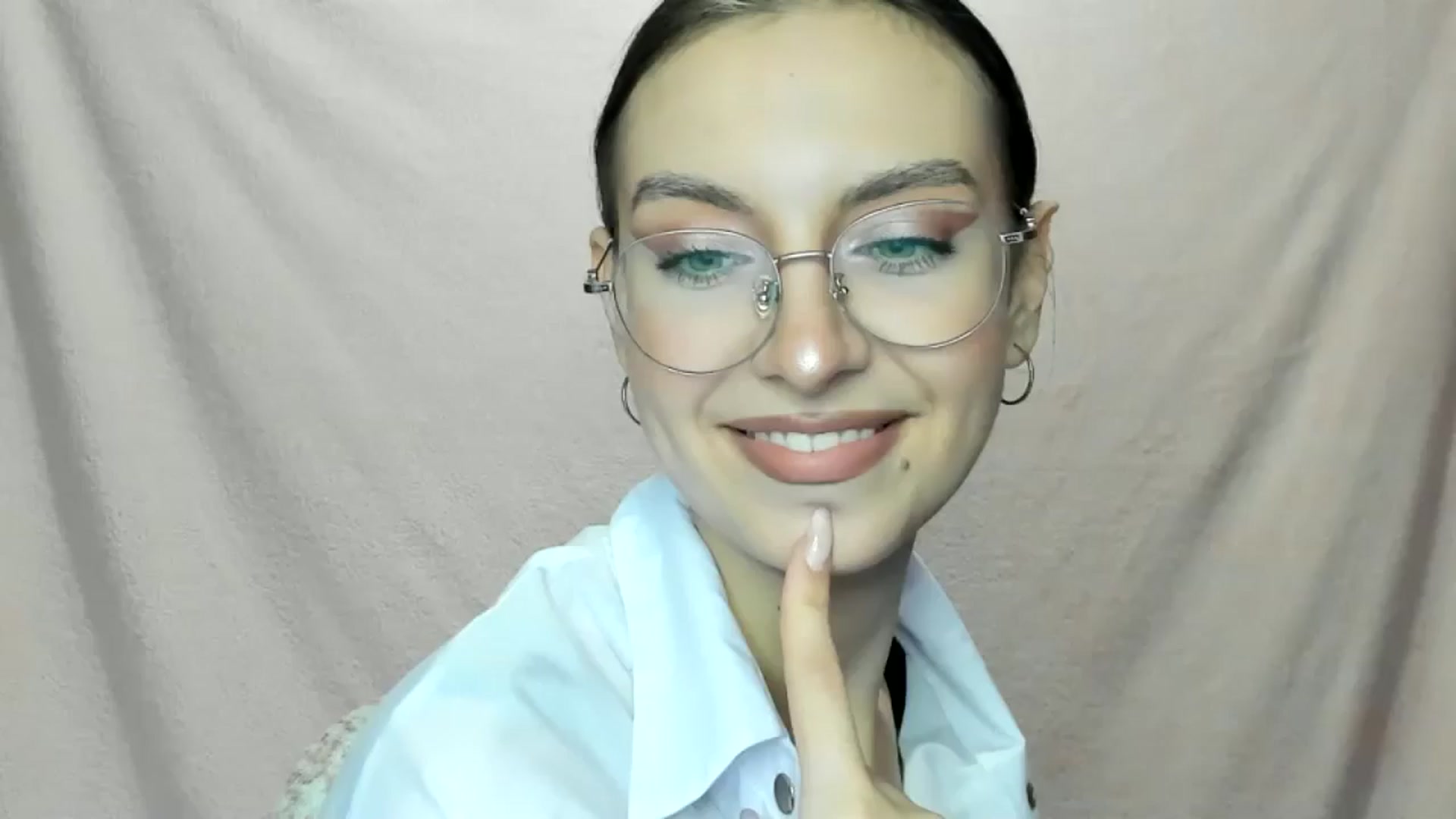 Gallery image thumbnail from StasyaSoul's myfreecams stream on, 01/03/2025, 11:36 image 13 of 20