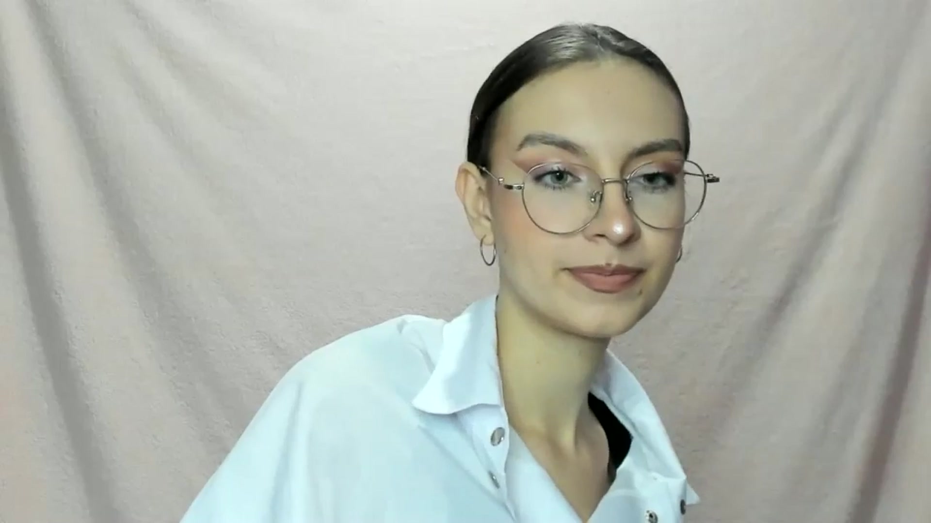 Gallery image thumbnail from StasyaSoul's myfreecams stream on, 01/03/2025, 11:36 image 12 of 20