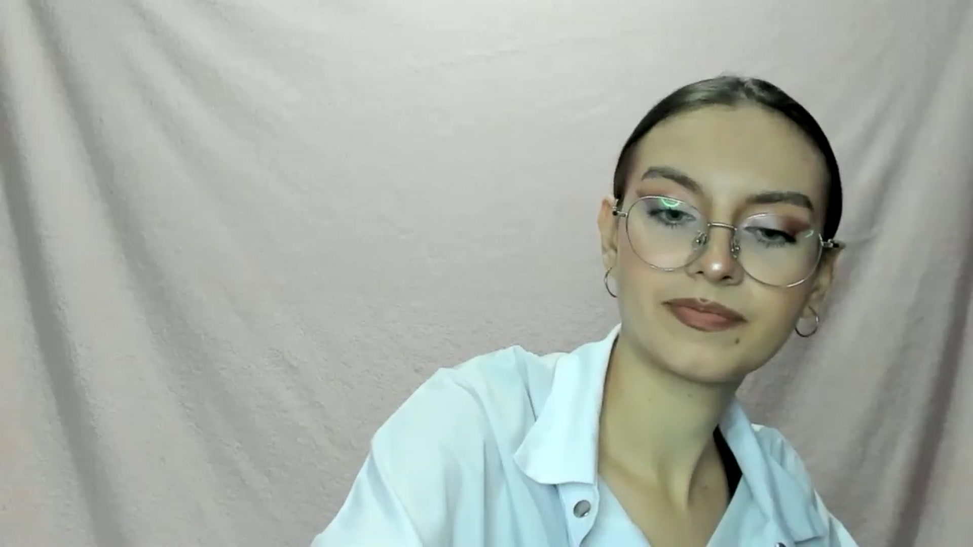 Gallery image thumbnail from StasyaSoul's myfreecams stream on, 01/03/2025, 11:52 image 4 of 20