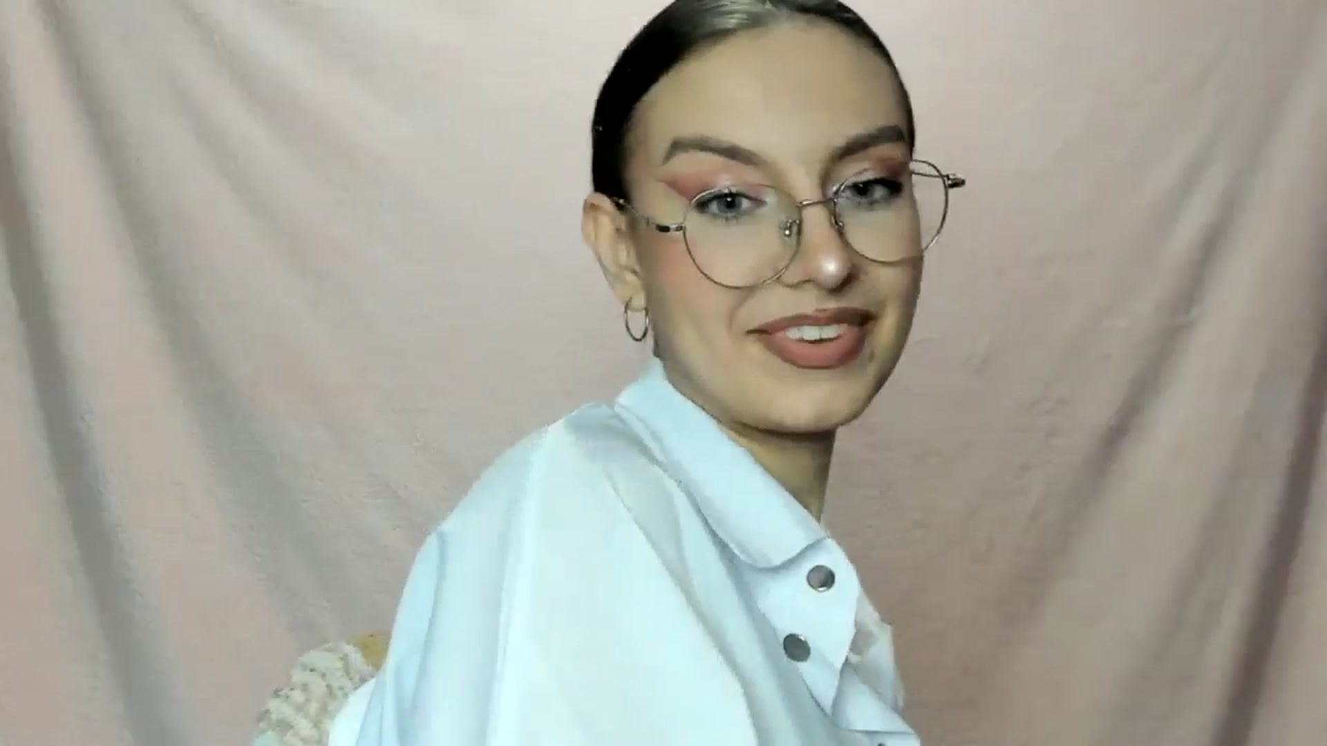 Gallery image thumbnail from StasyaSoul's myfreecams stream on, 01/03/2025, 11:52 image 19 of 20