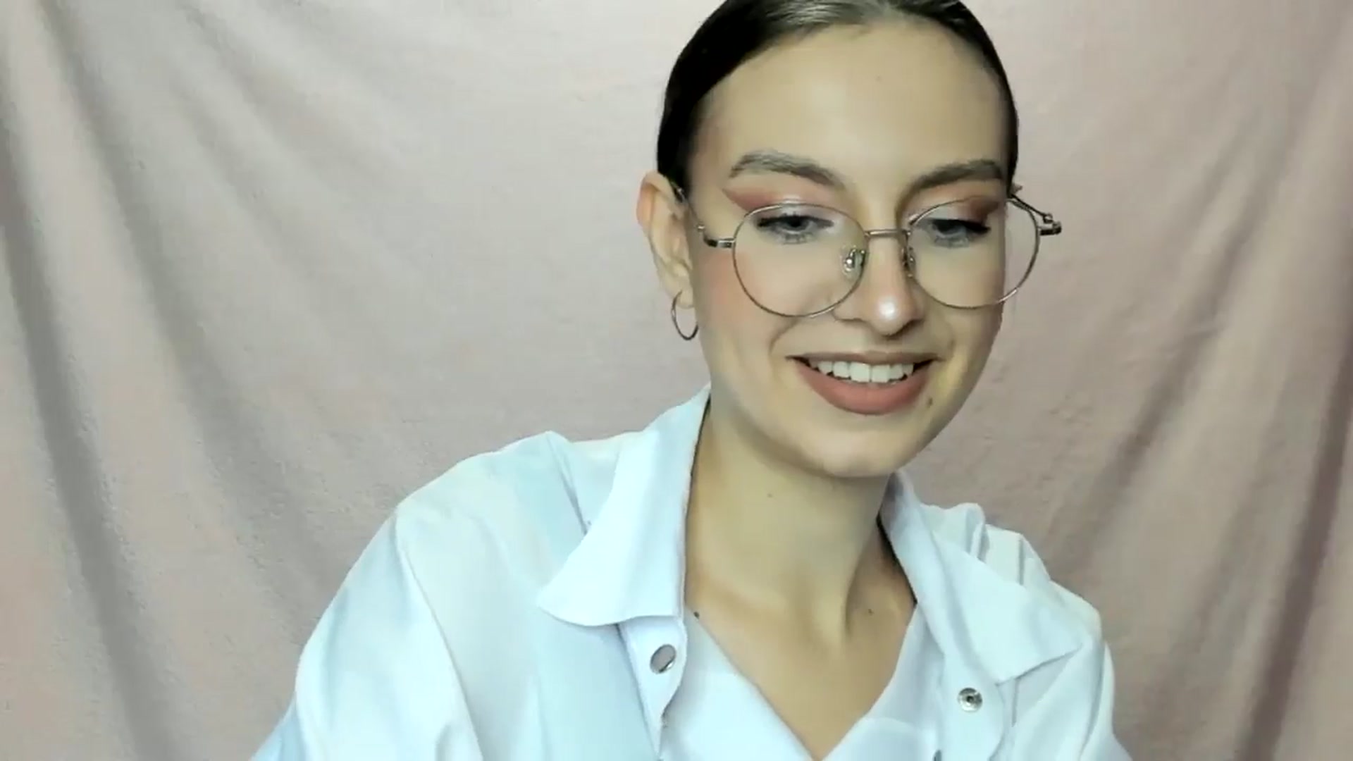 Gallery image thumbnail from StasyaSoul's myfreecams stream on, 01/03/2025, 11:52 image 17 of 20