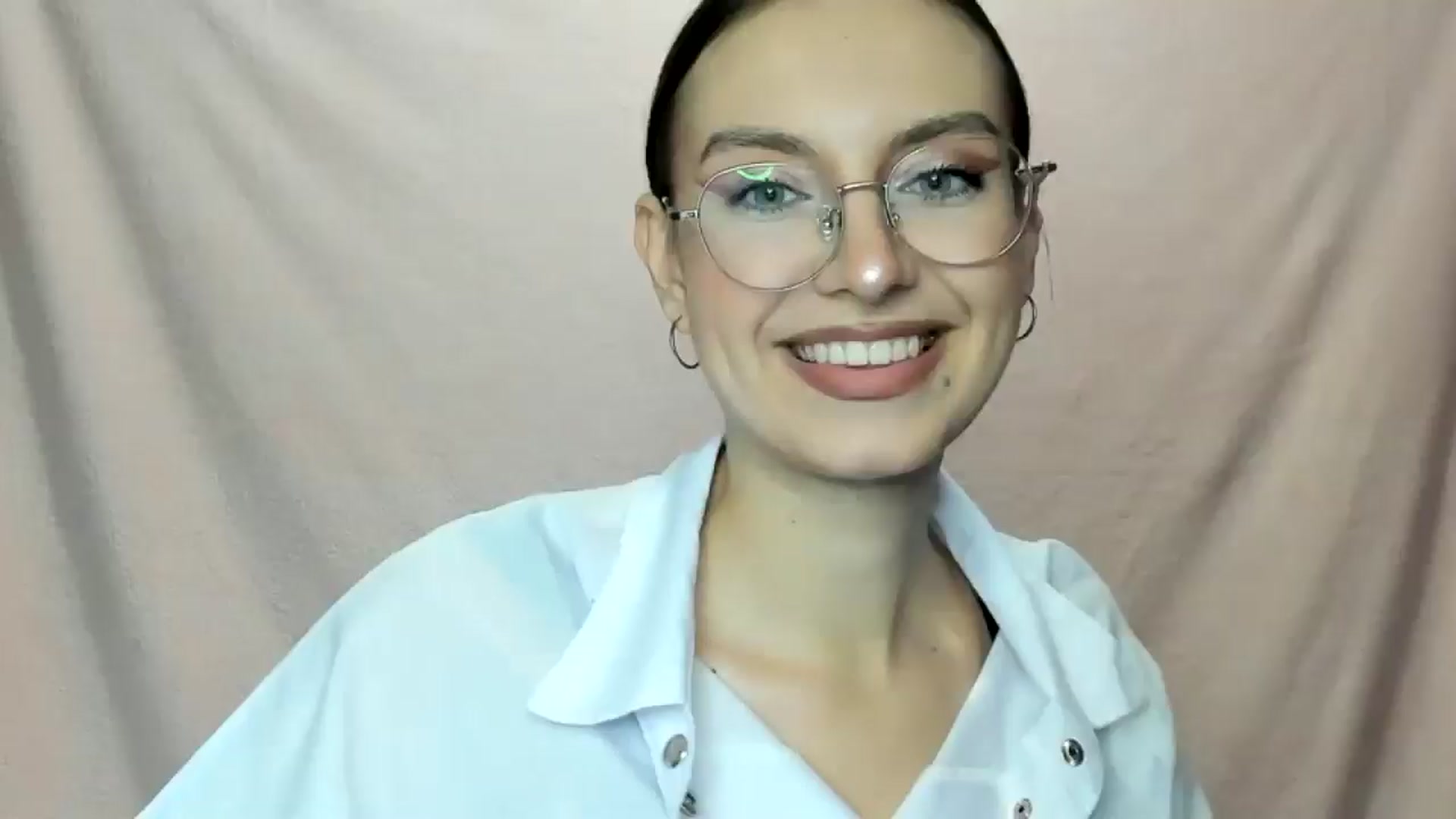 Gallery image thumbnail from StasyaSoul's myfreecams stream on, 01/03/2025, 11:52 image 11 of 20