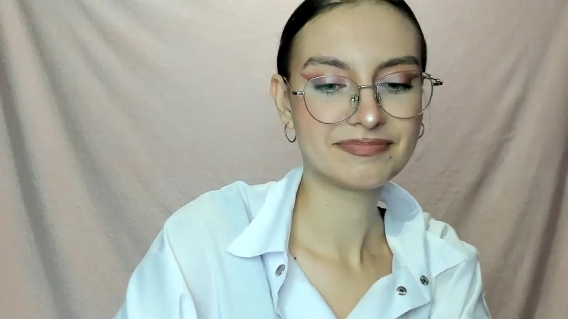 Gallery image thumbnail from StasyaSoul's myfreecams stream on, 01/03/2025, 11:52 image 18 of 20