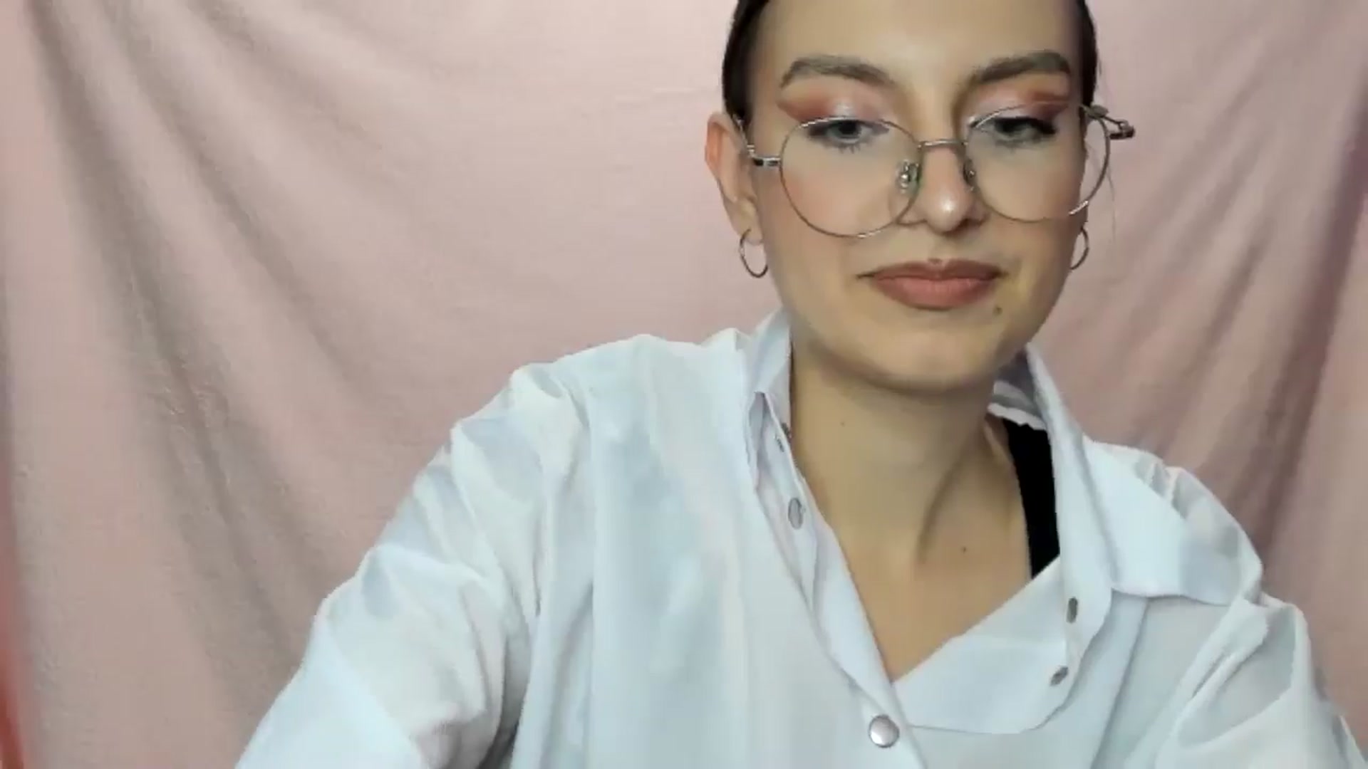Gallery image thumbnail from StasyaSoul's myfreecams stream on, 01/03/2025, 13:34 image 19 of 20