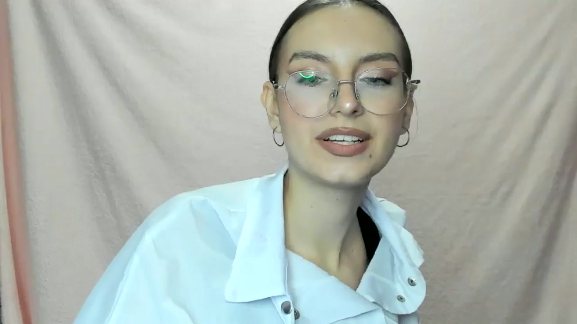 Gallery image thumbnail from StasyaSoul's myfreecams stream on, 01/03/2025, 13:34 image 2 of 20