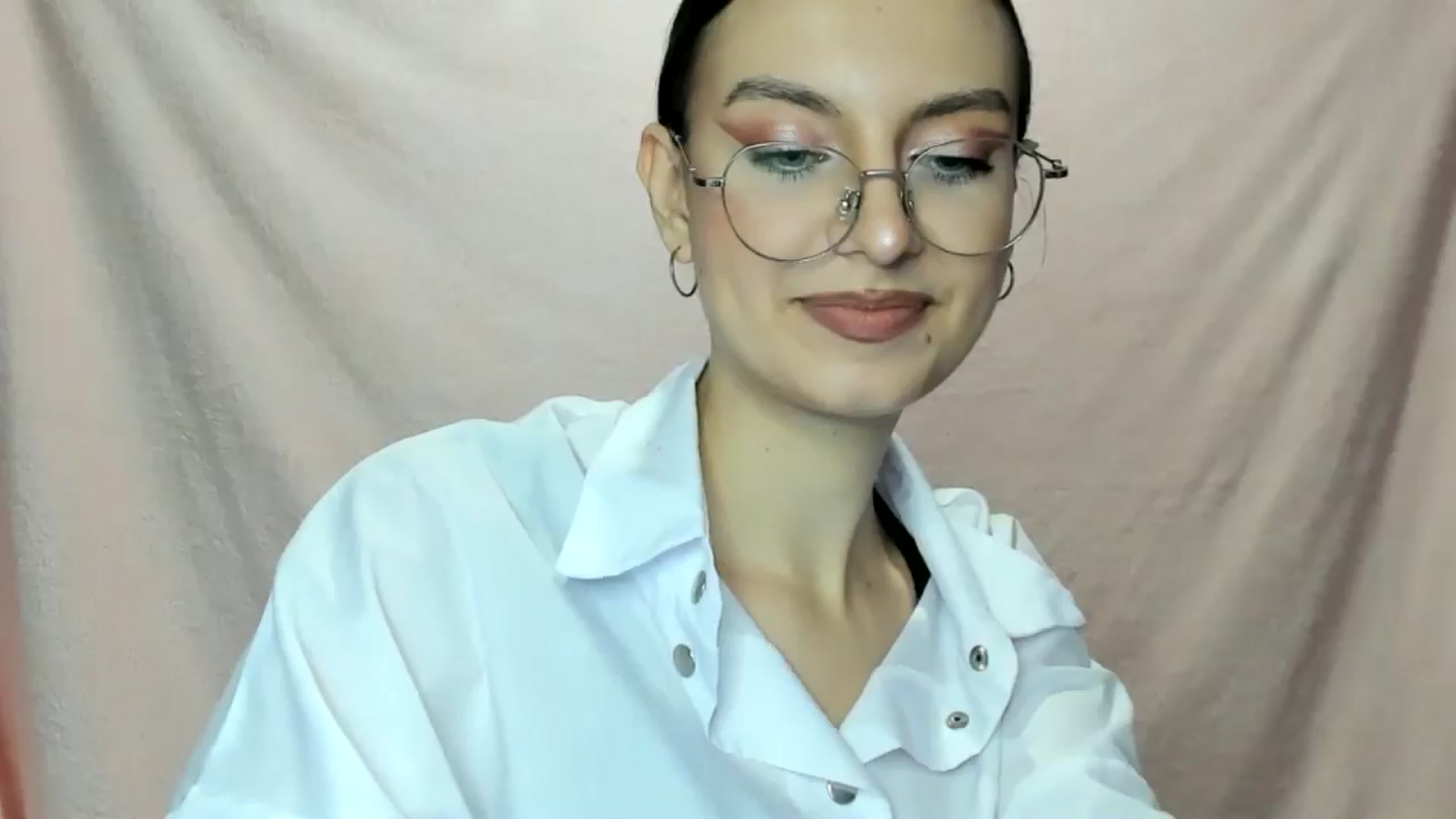 Gallery image thumbnail from StasyaSoul's myfreecams stream on, 01/03/2025, 13:34 image 10 of 20