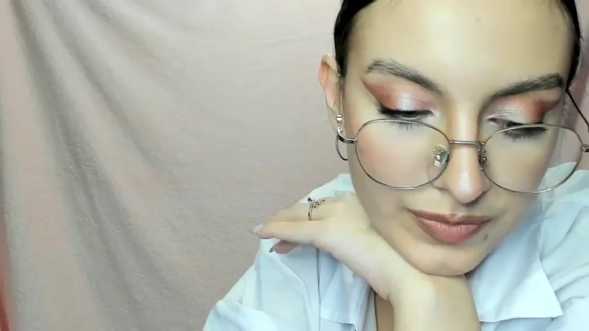 Gallery image thumbnail from StasyaSoul's myfreecams stream on, 01/03/2025, 13:34 image 15 of 20