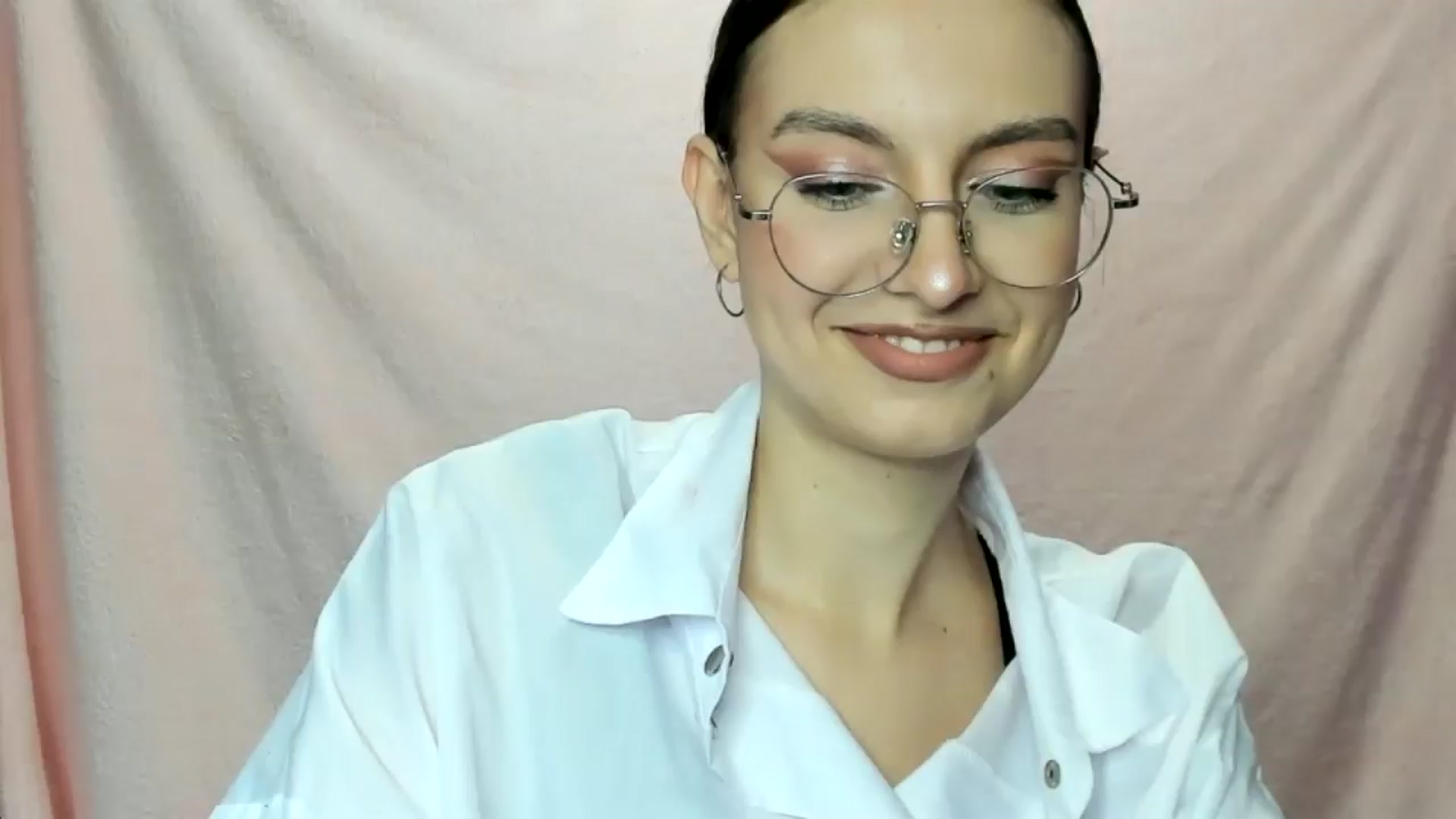 Gallery image thumbnail from StasyaSoul's myfreecams stream on, 01/03/2025, 13:34 image 1 of 20