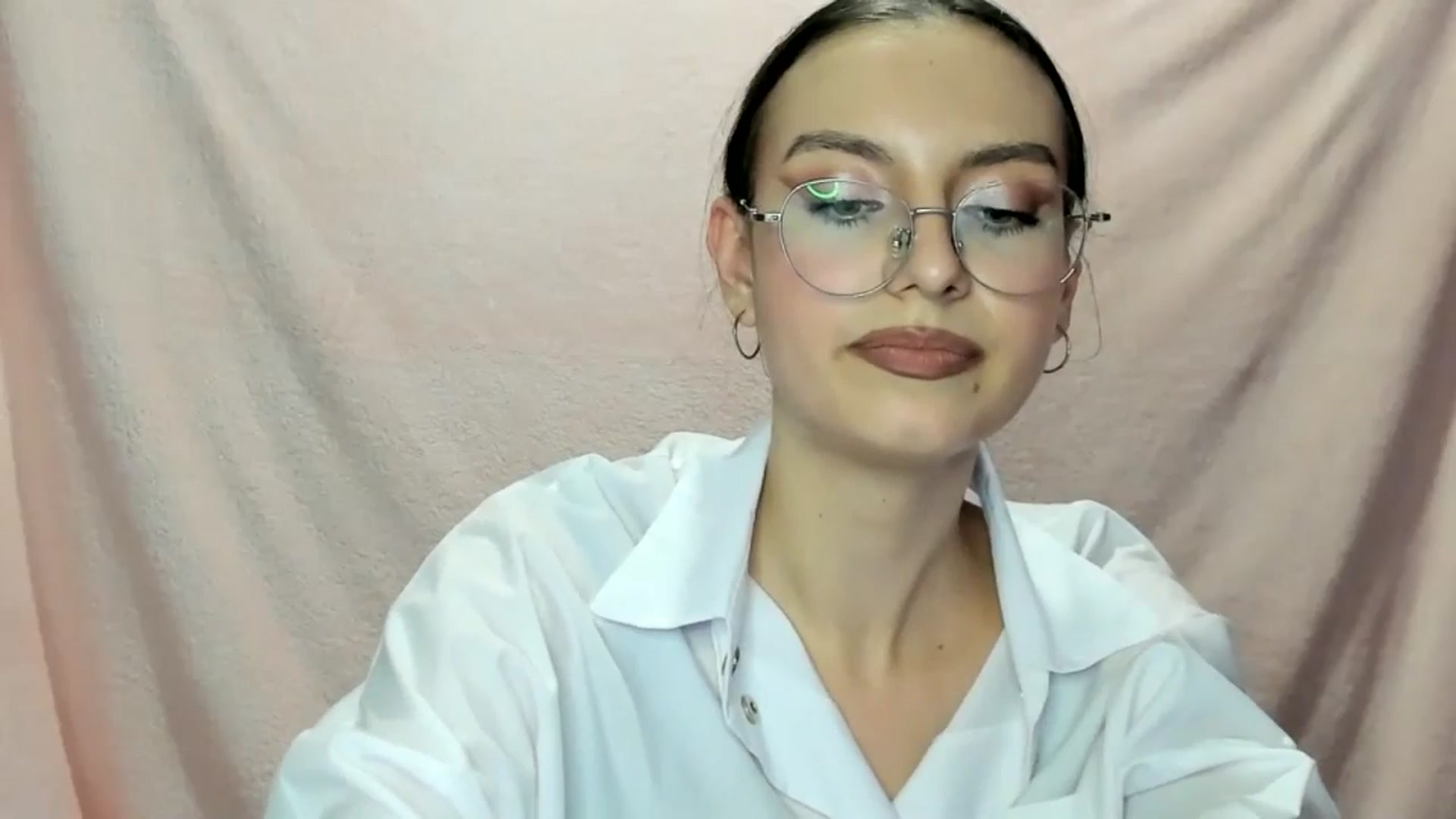 Gallery image thumbnail from StasyaSoul's myfreecams stream on, 01/03/2025, 16:16 image 18 of 20