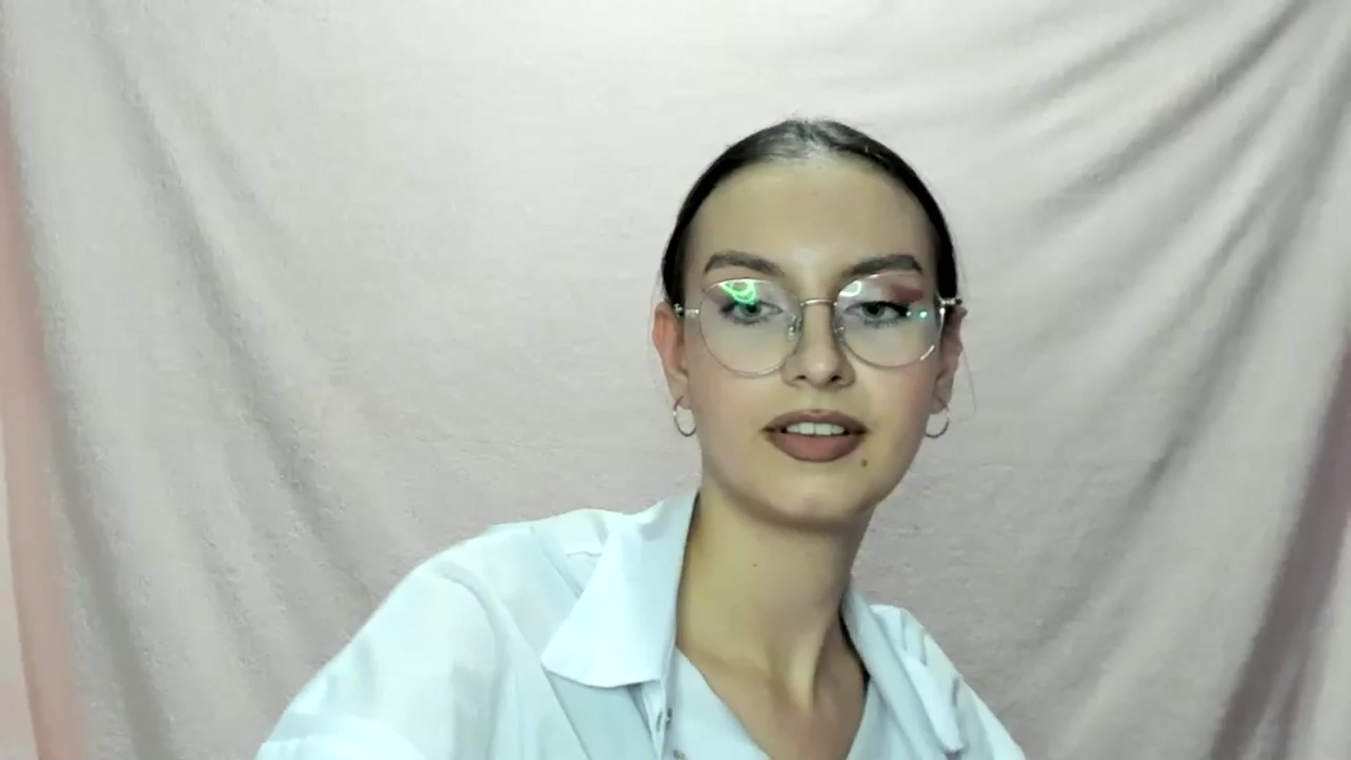 Gallery image thumbnail from StasyaSoul's myfreecams stream on, 01/03/2025, 16:16 image 16 of 20