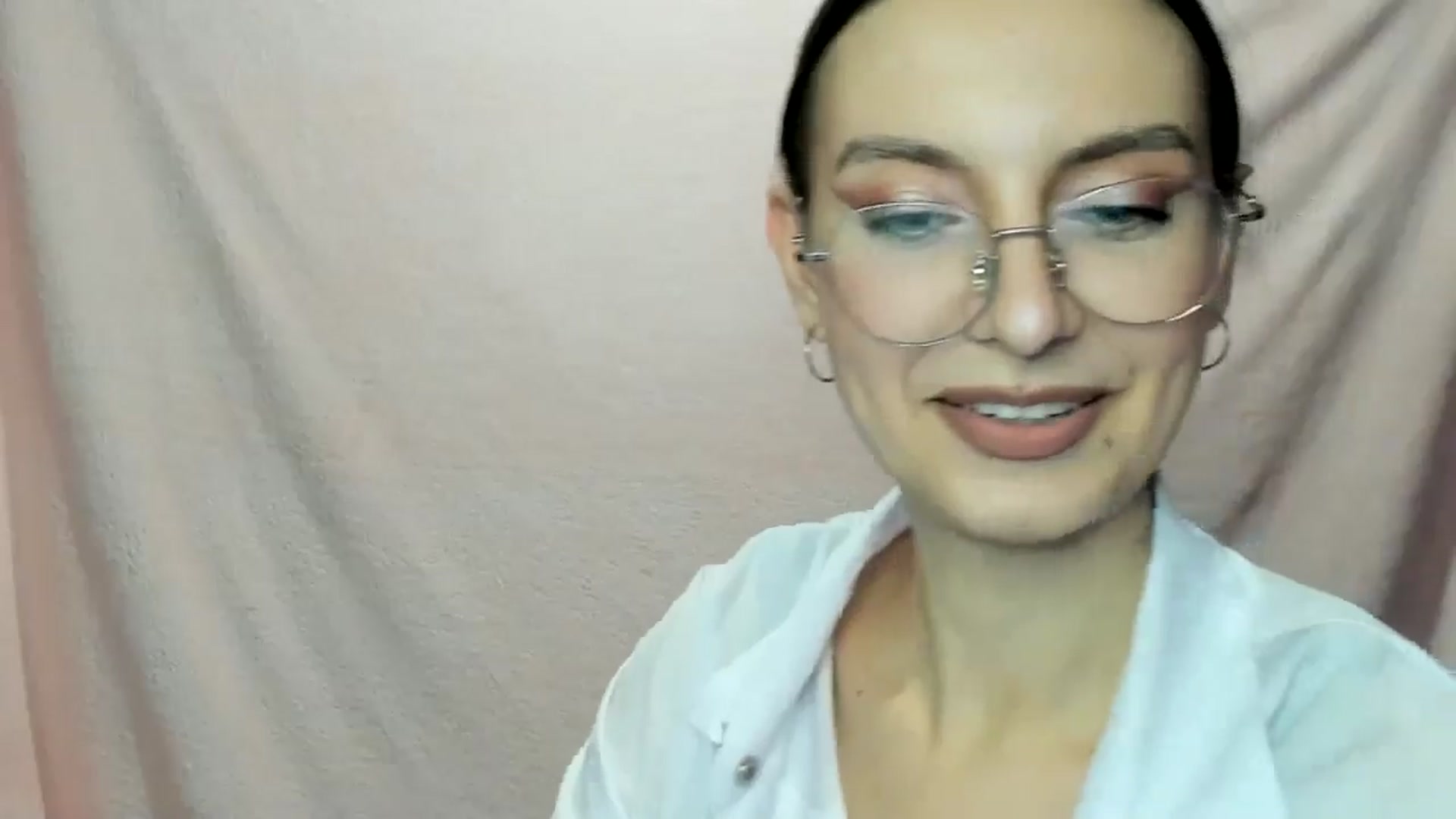 Gallery image thumbnail from StasyaSoul's myfreecams stream on, 01/03/2025, 16:16 image 12 of 20