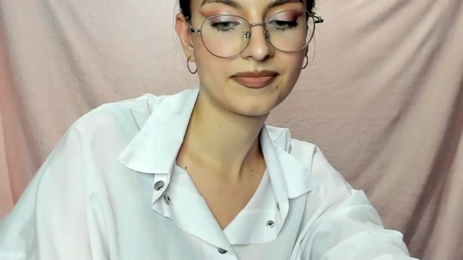 Gallery image thumbnail from StasyaSoul's myfreecams stream on, 01/03/2025, 16:16 image 19 of 20