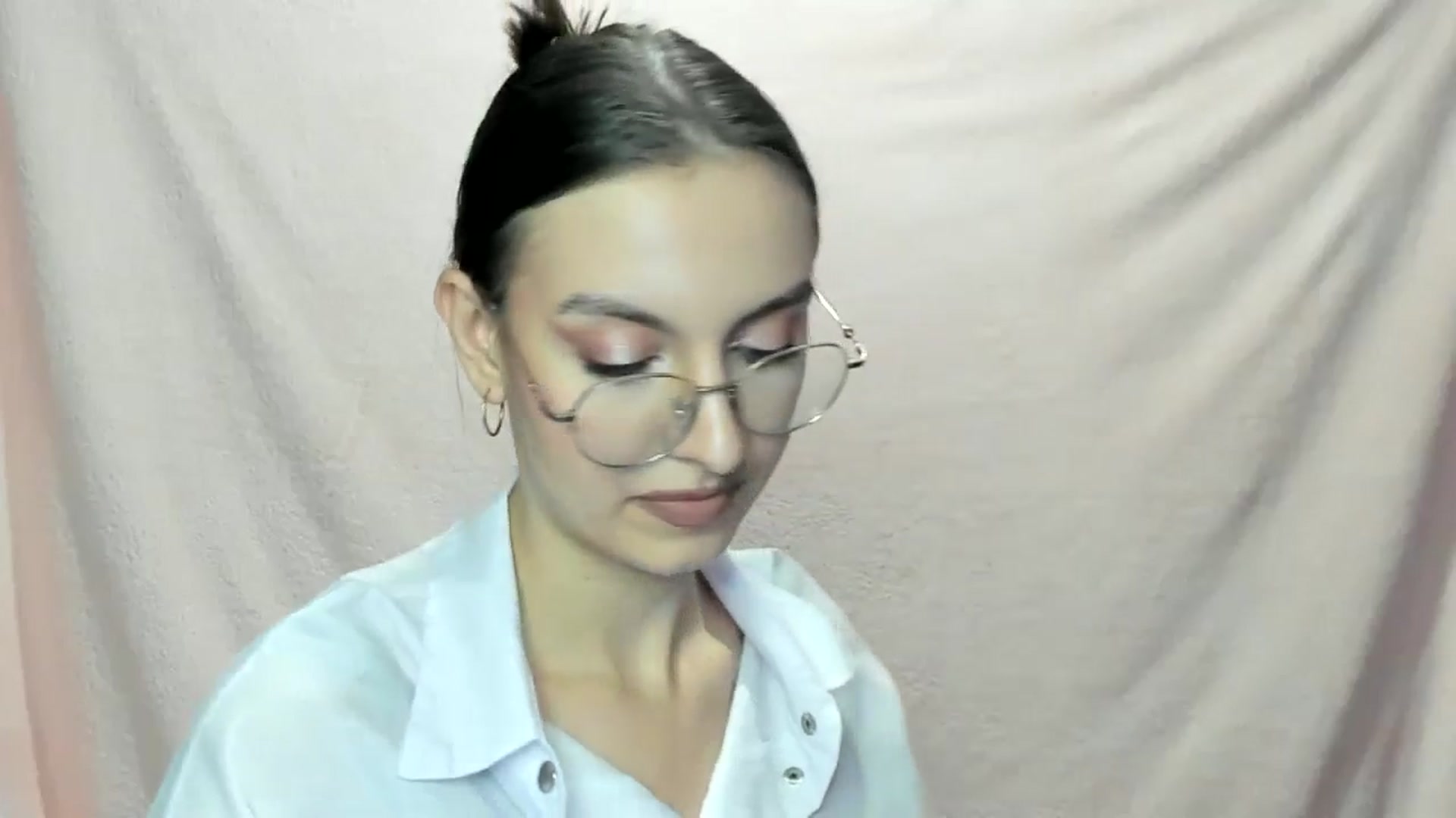 Gallery image thumbnail from StasyaSoul's myfreecams stream on, 01/03/2025, 16:16 image 13 of 20