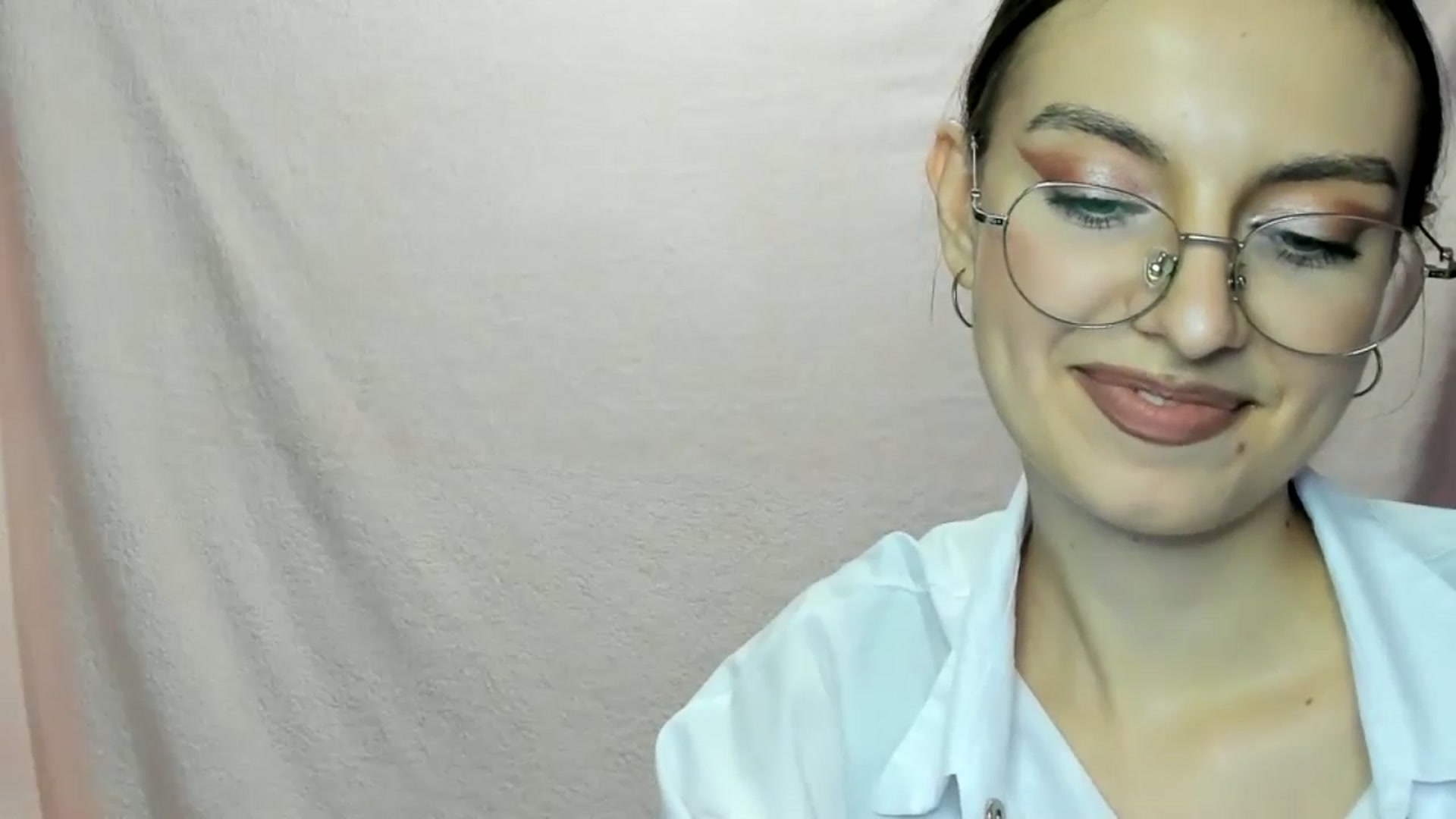 Gallery image thumbnail from StasyaSoul's myfreecams stream on, 01/03/2025, 16:16 image 9 of 20