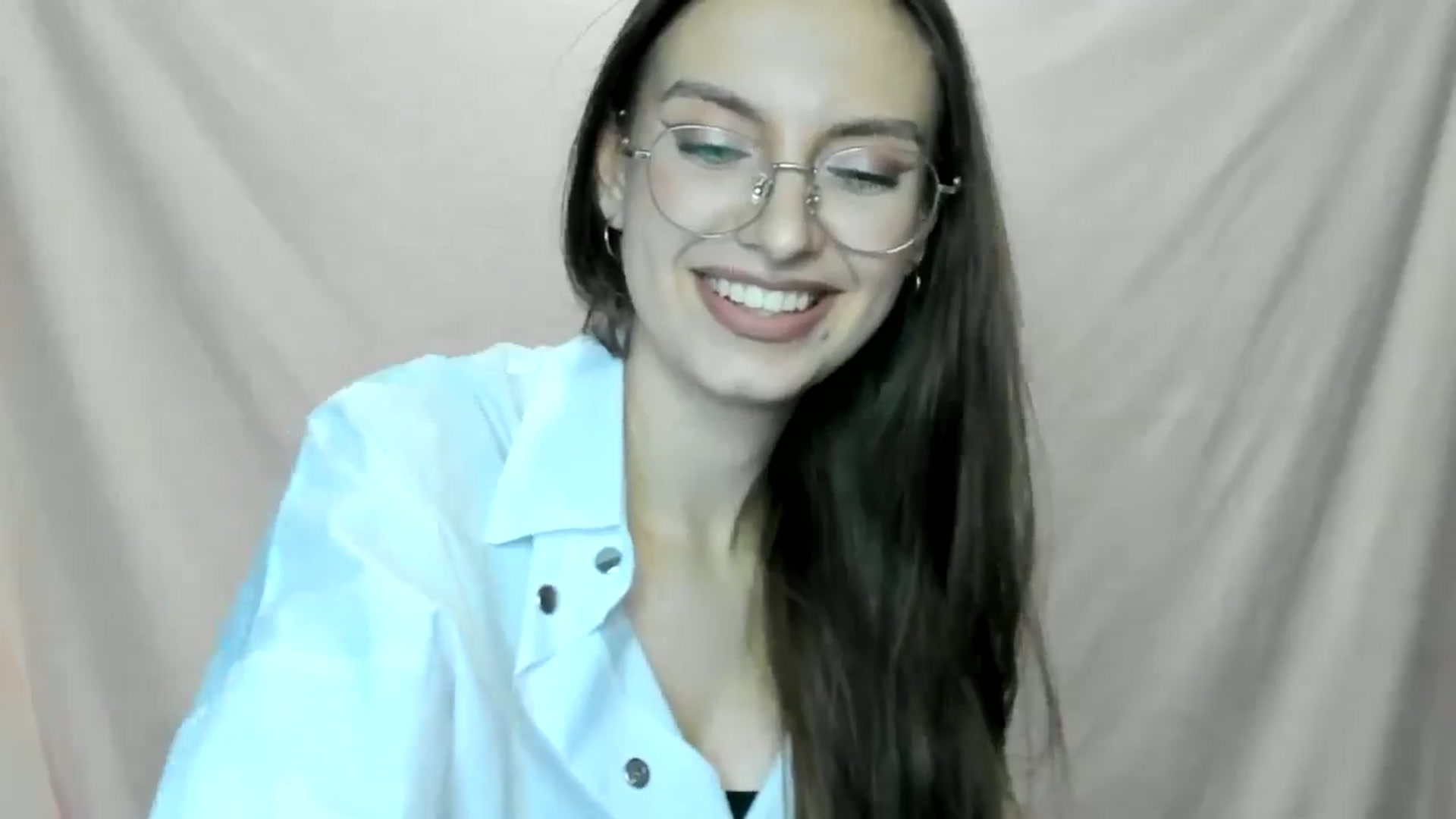 Gallery image thumbnail from StasyaSoul's myfreecams stream on, 01/04/2025, 13:40 image 15 of 20