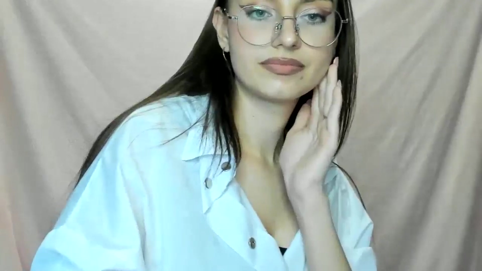 Gallery image thumbnail from StasyaSoul's myfreecams stream on, 01/04/2025, 13:40 image 19 of 20