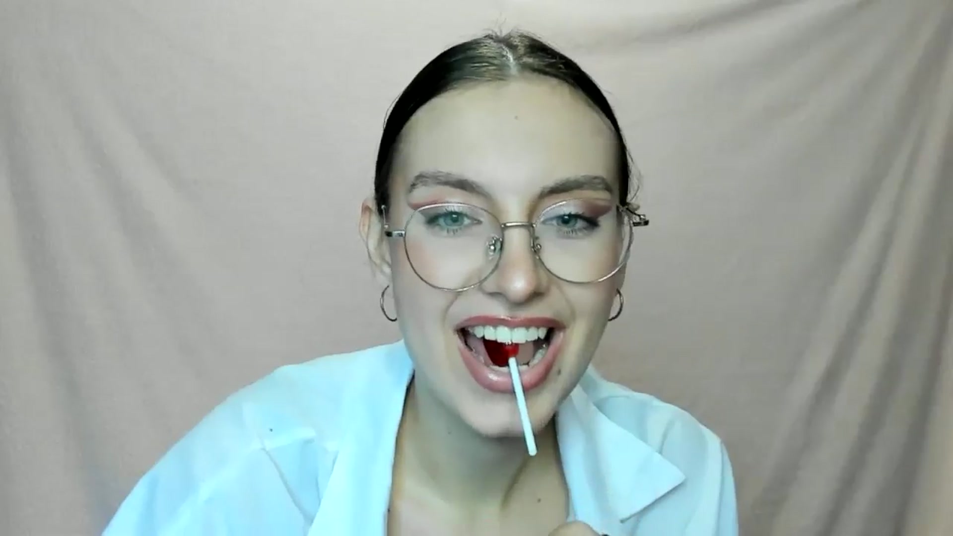 Gallery image thumbnail from StasyaSoul's myfreecams stream on, 01/05/2025, 11:40 image 6 of 20