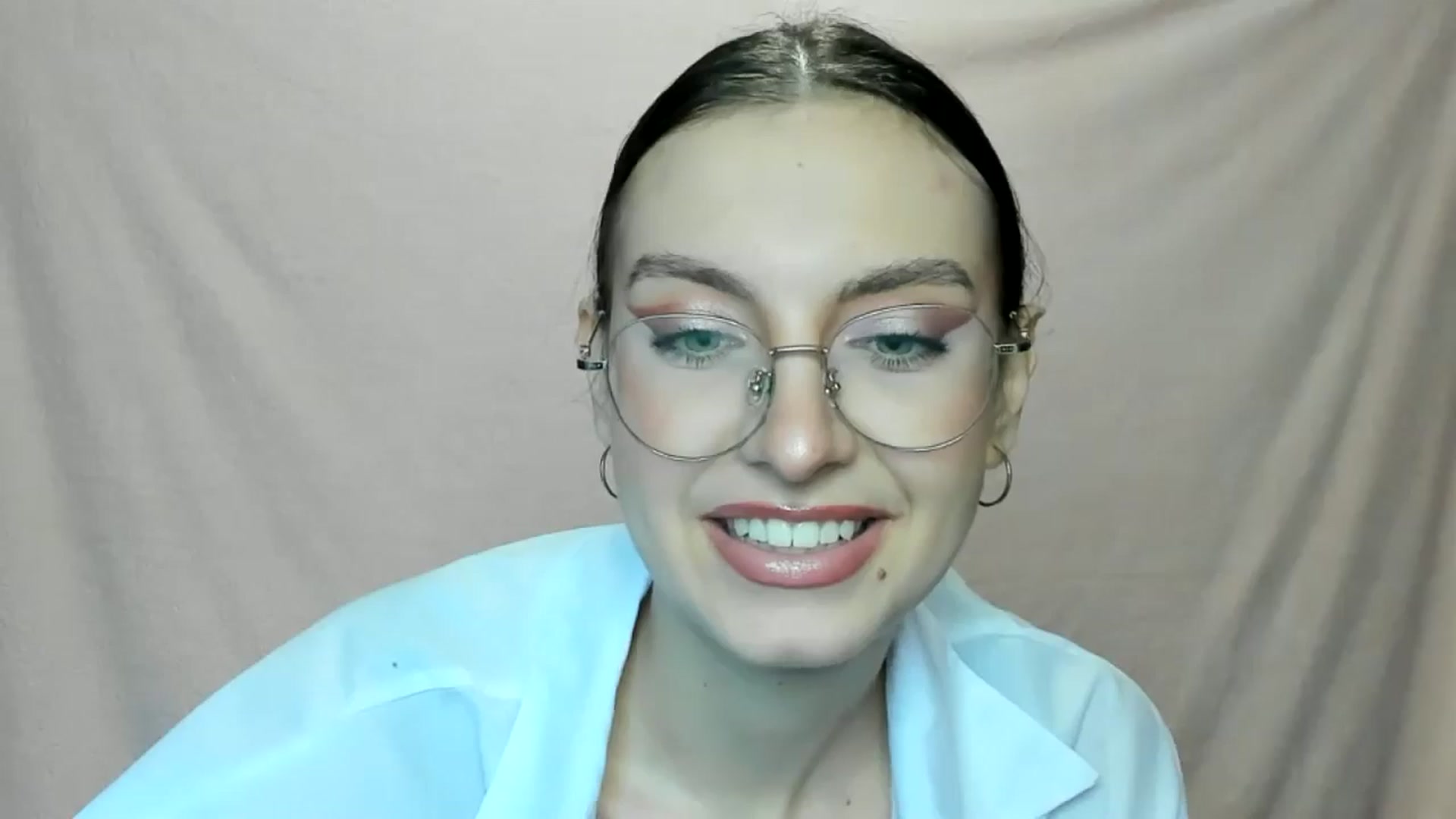 Gallery image thumbnail from StasyaSoul's myfreecams stream on, 01/05/2025, 11:40 image 8 of 20